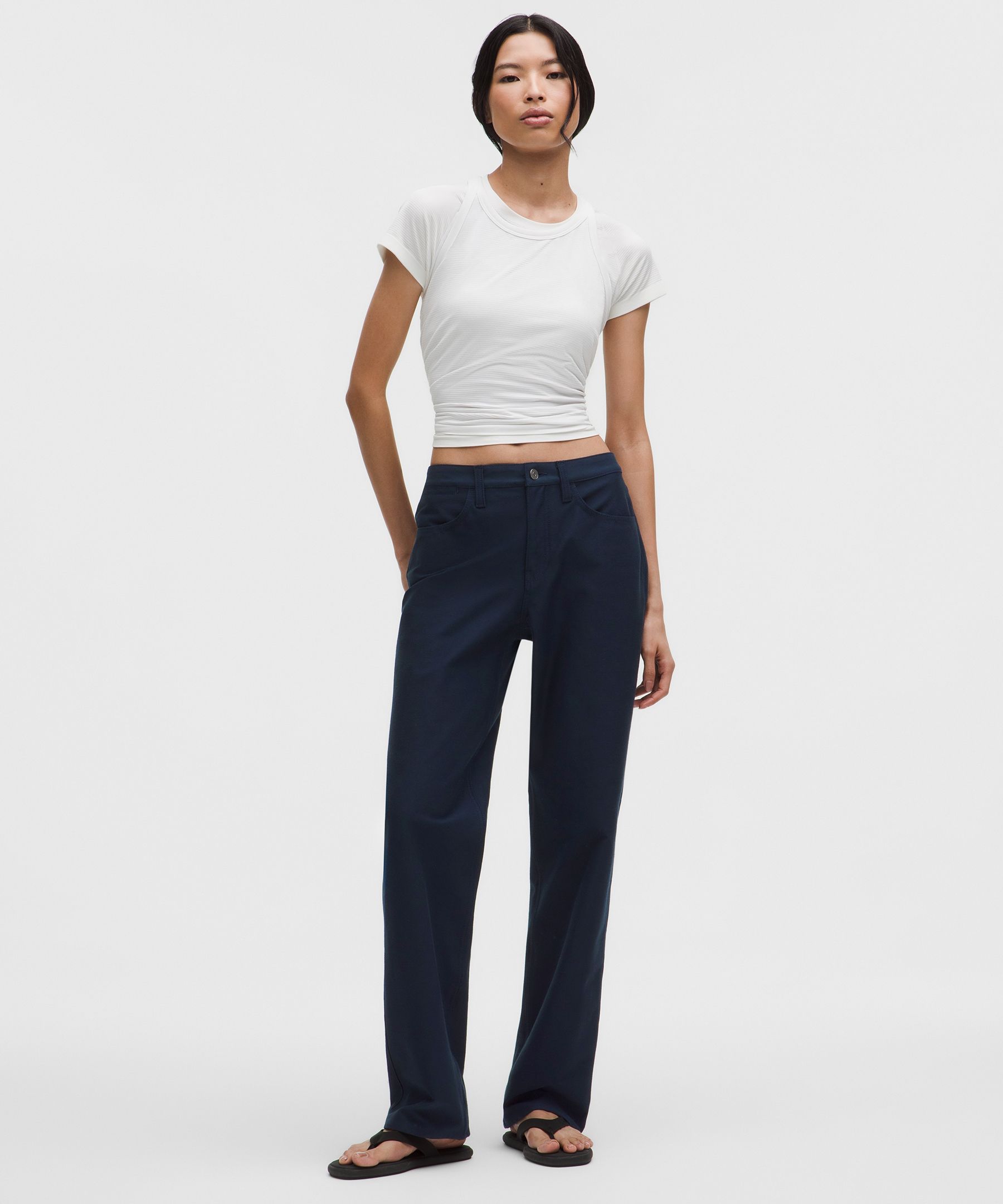 EasyFive Mid-Rise Relaxed-Straight Pant 