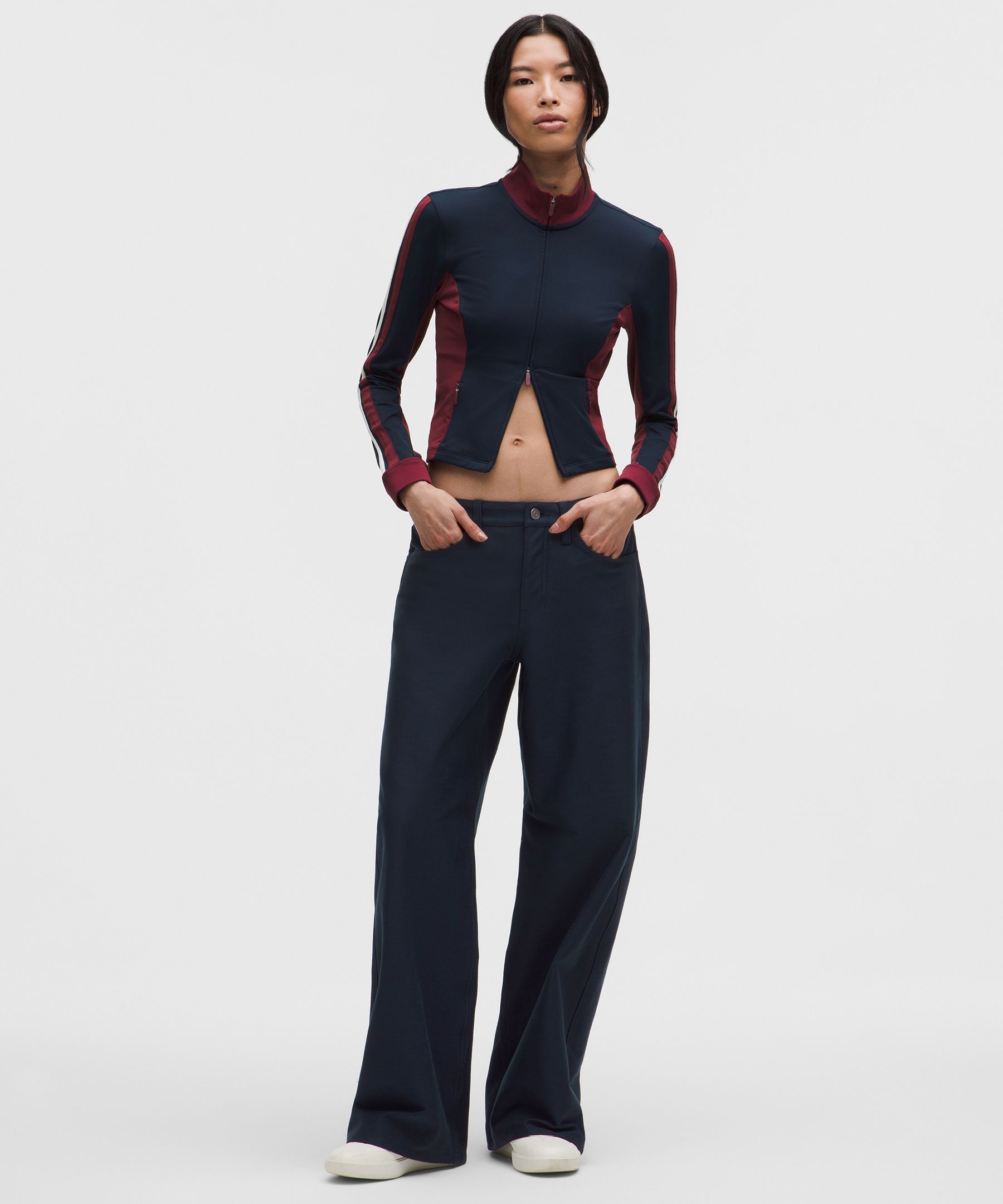 EasyFive Low-Rise Classic Wide-Leg Pant 