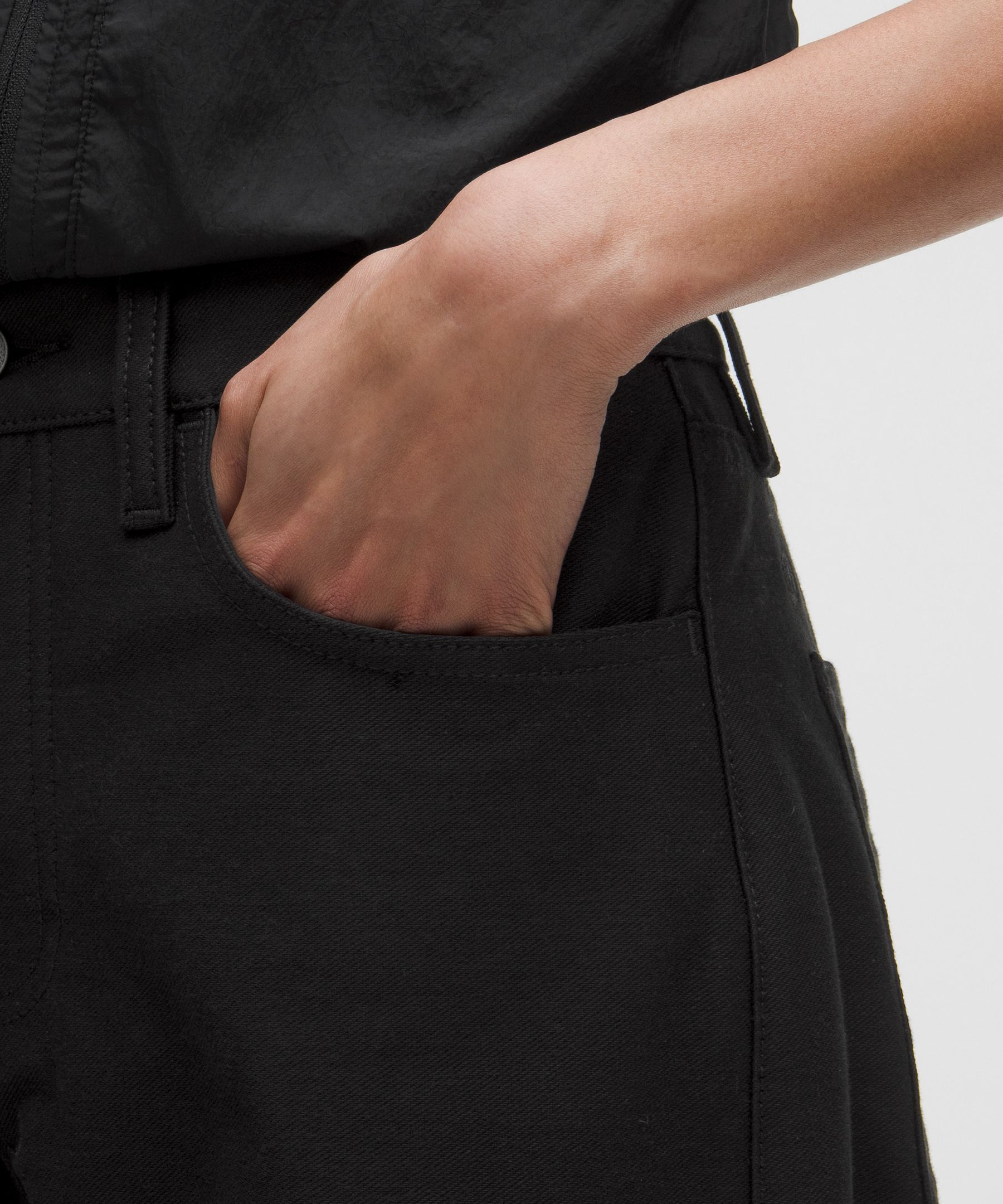 EasyFive Low-Rise Classic Wide-Leg Pant *Short