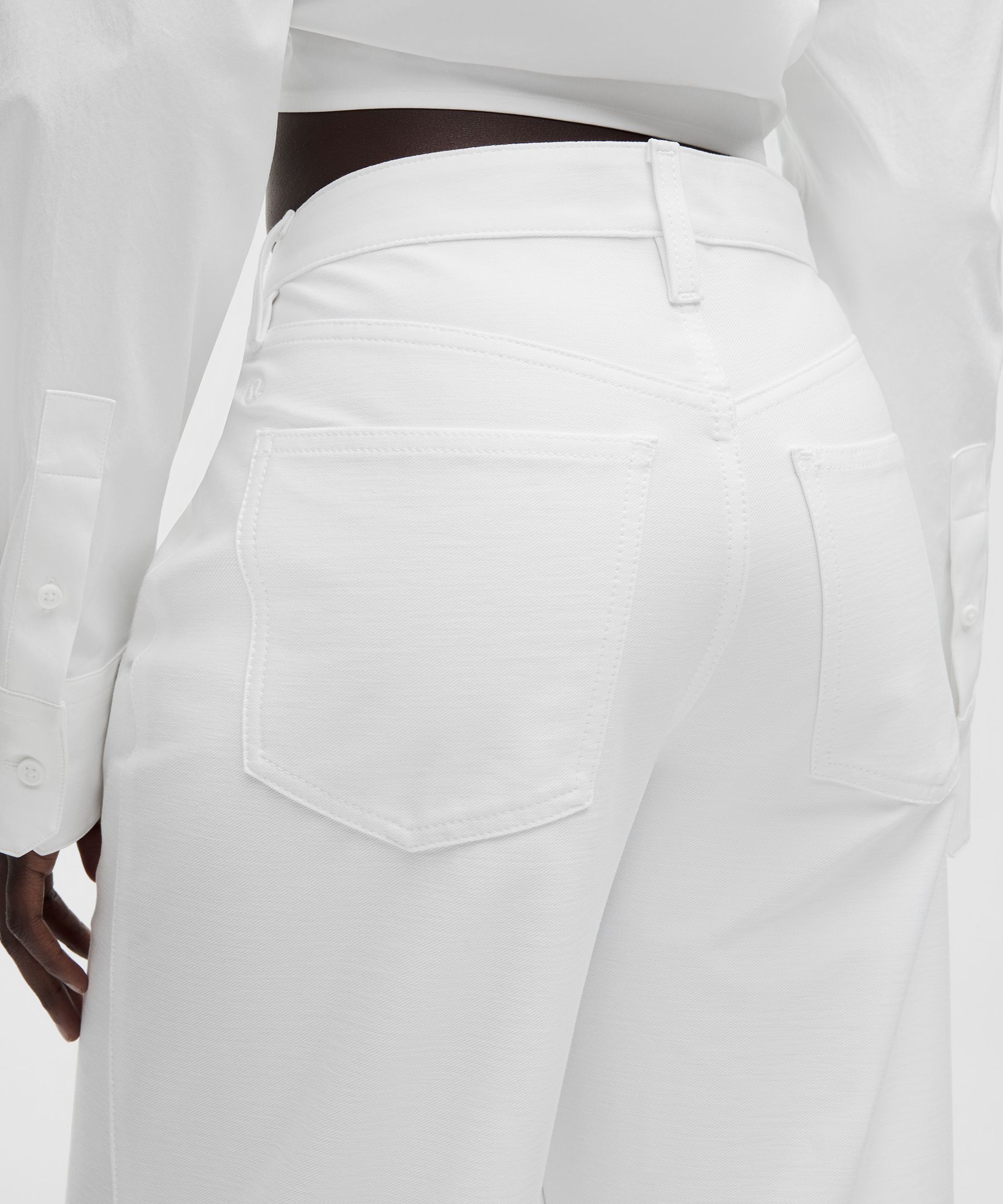 EasyFive Low-Rise Classic Wide-Leg Pant