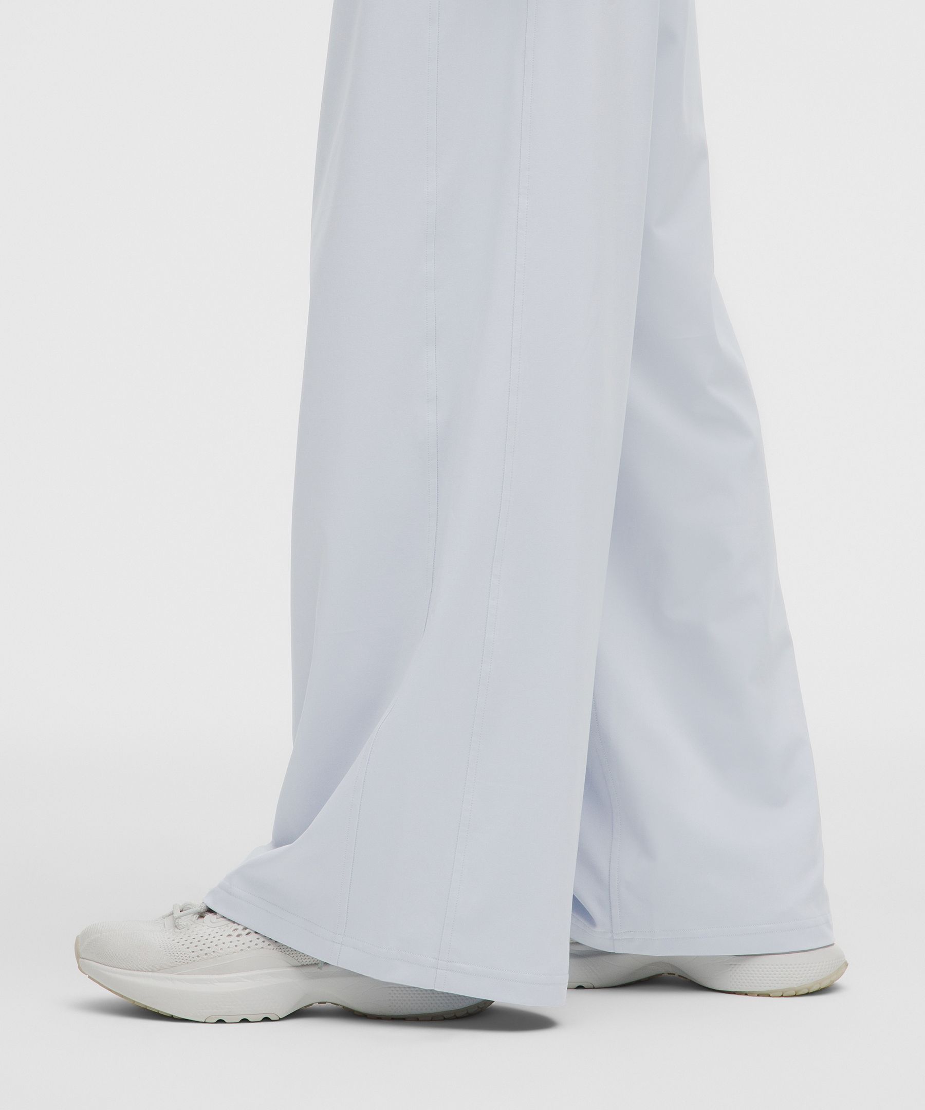 Swift High-Rise Wide-Leg Pants Logo Waistband *Asia Fit
