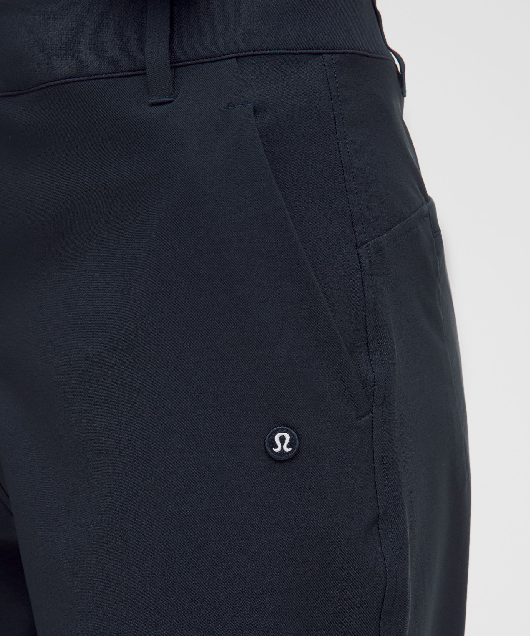 lululemonストレッチツイル ゴルフパンツ未使用タグ付き ストレッチツイル ゴルフパンツ *アジアフィット | パンツ | Lululemon JP