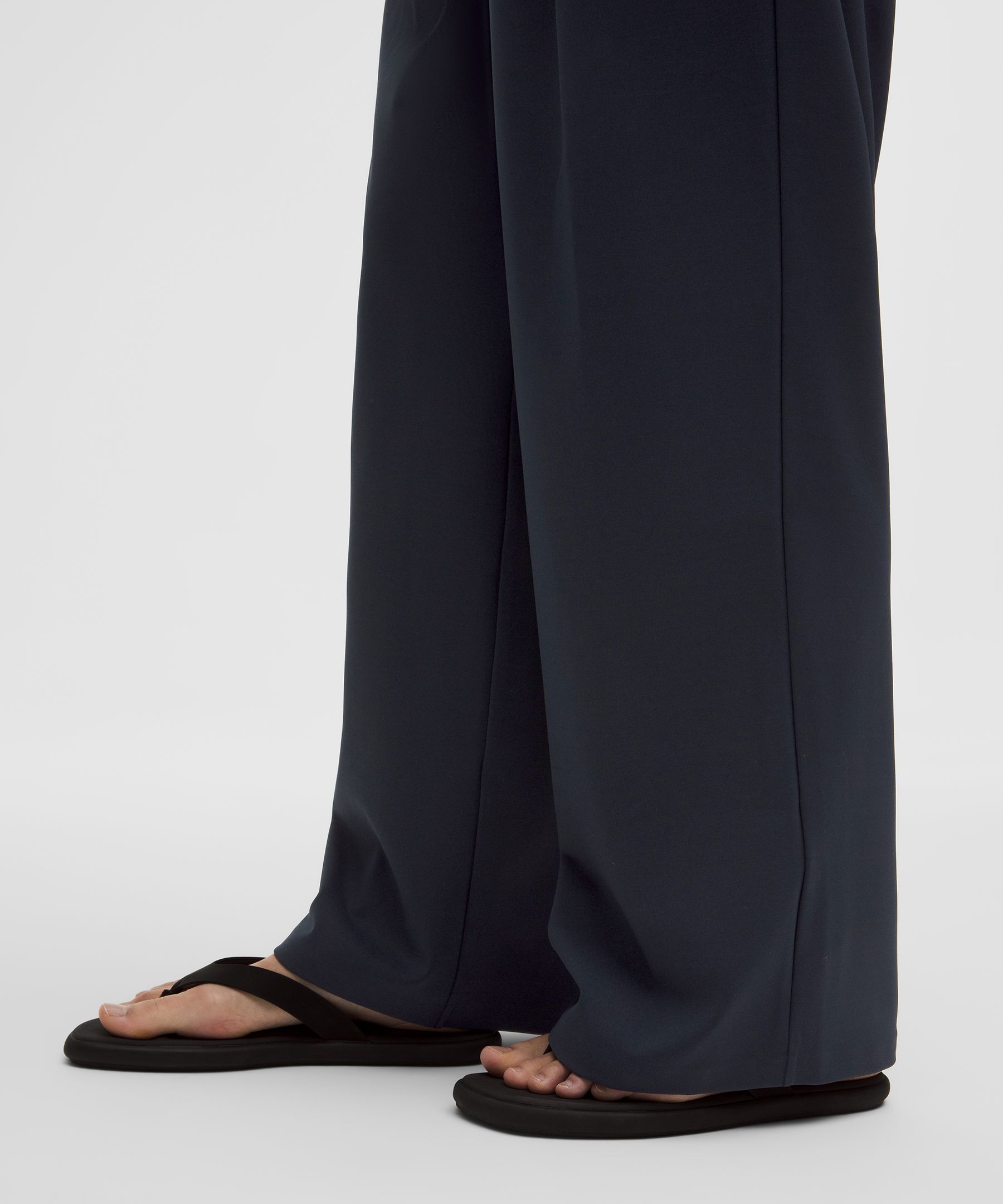 Daydrift High-Rise Wide-Leg Trouser *Asia Fit