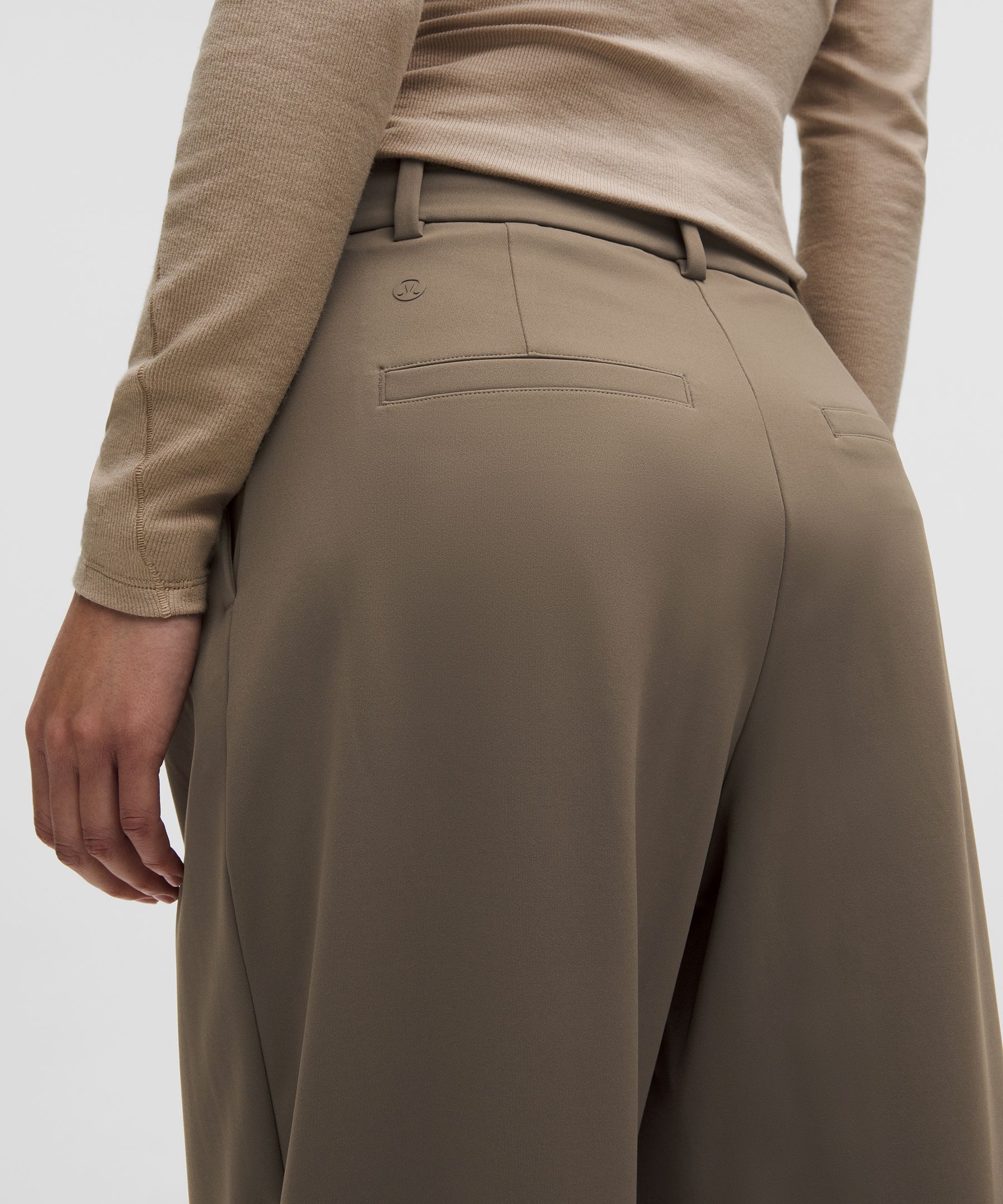 Daydrift High-Rise Wide-Leg Trouser *Asia Fit