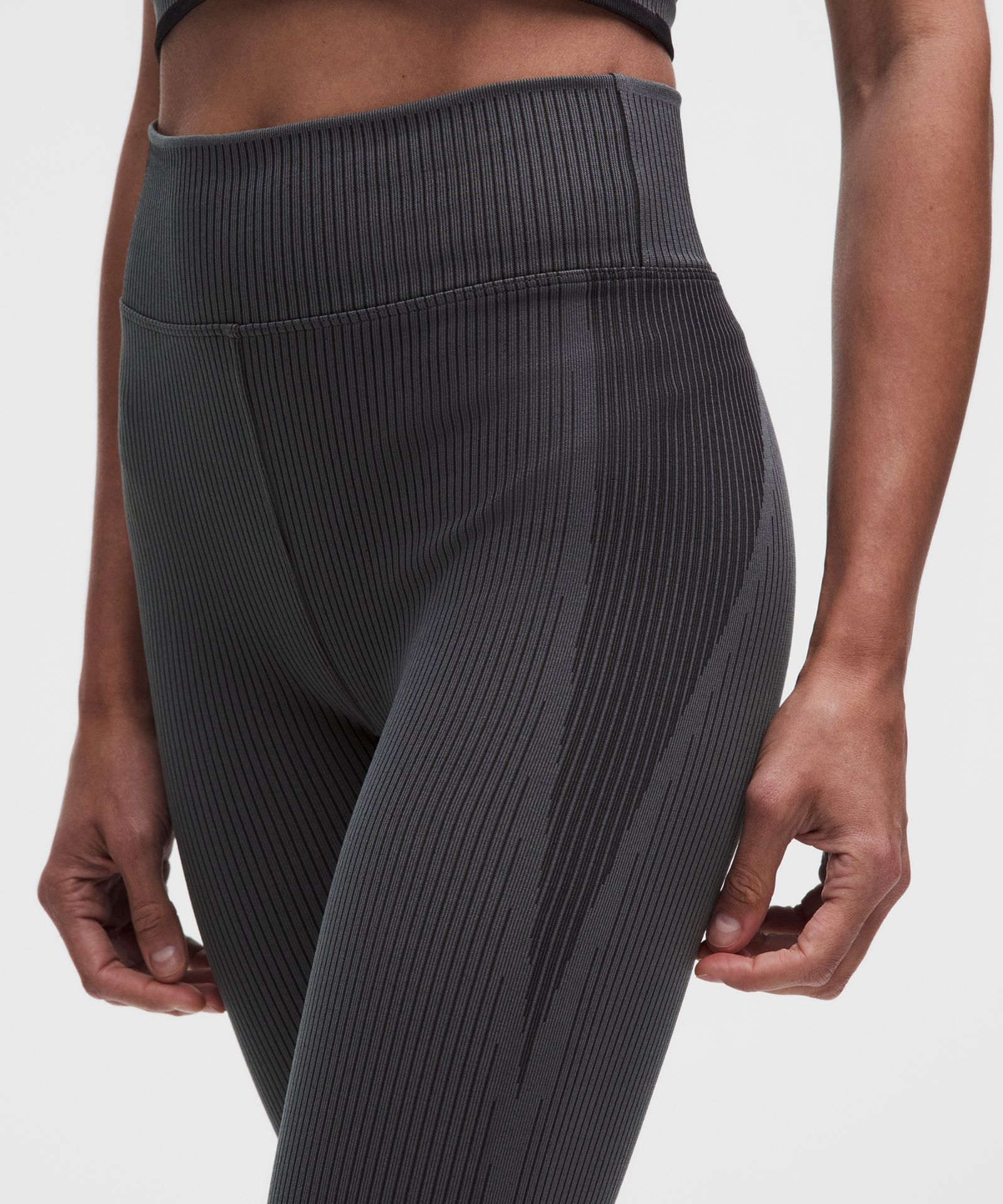 Женские леггинсы Lululemon Salutations High-Rise Yoga — фото 4