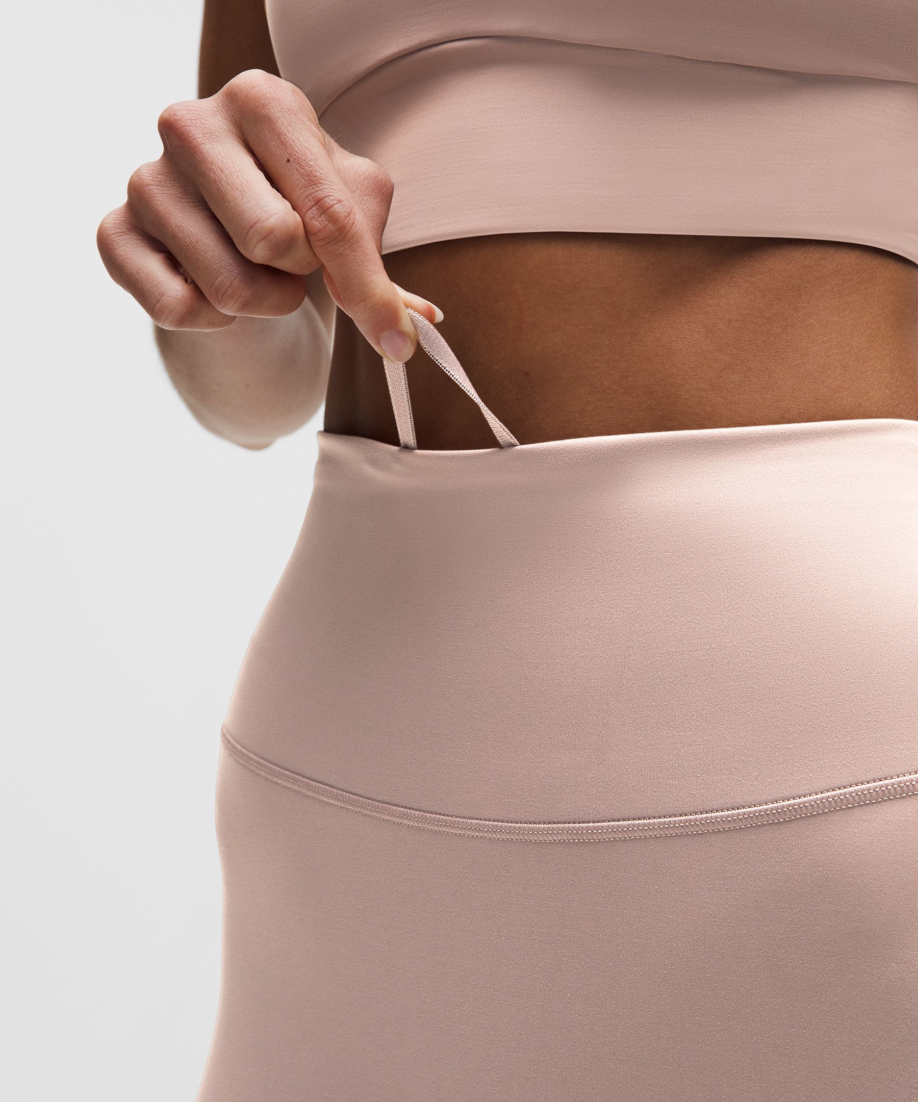 Wunder Train No Line High-Rise Tight 25"