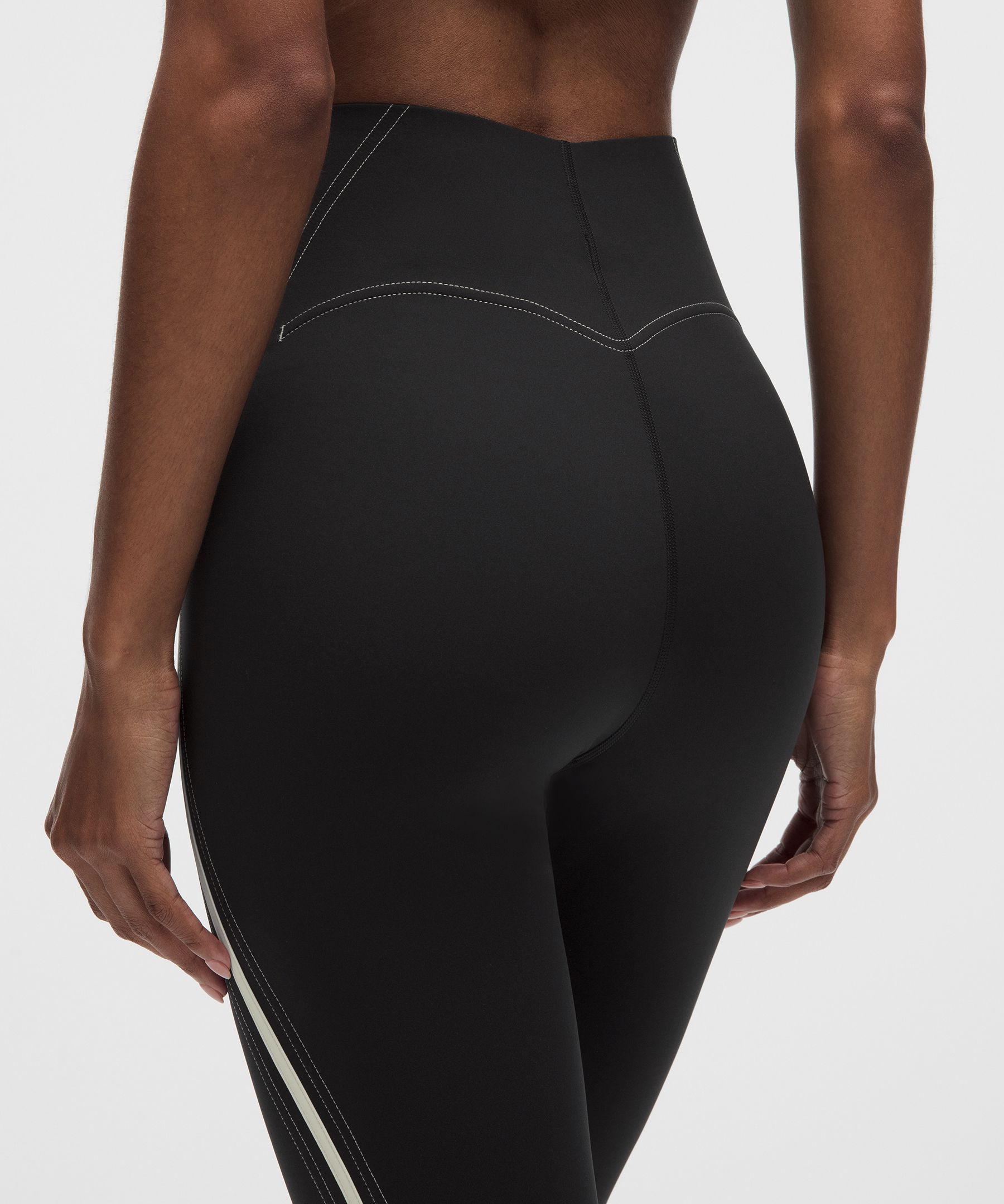 lululemon Glow Up&trade; Super-High-Rise Tight 25" *Pipe Detail