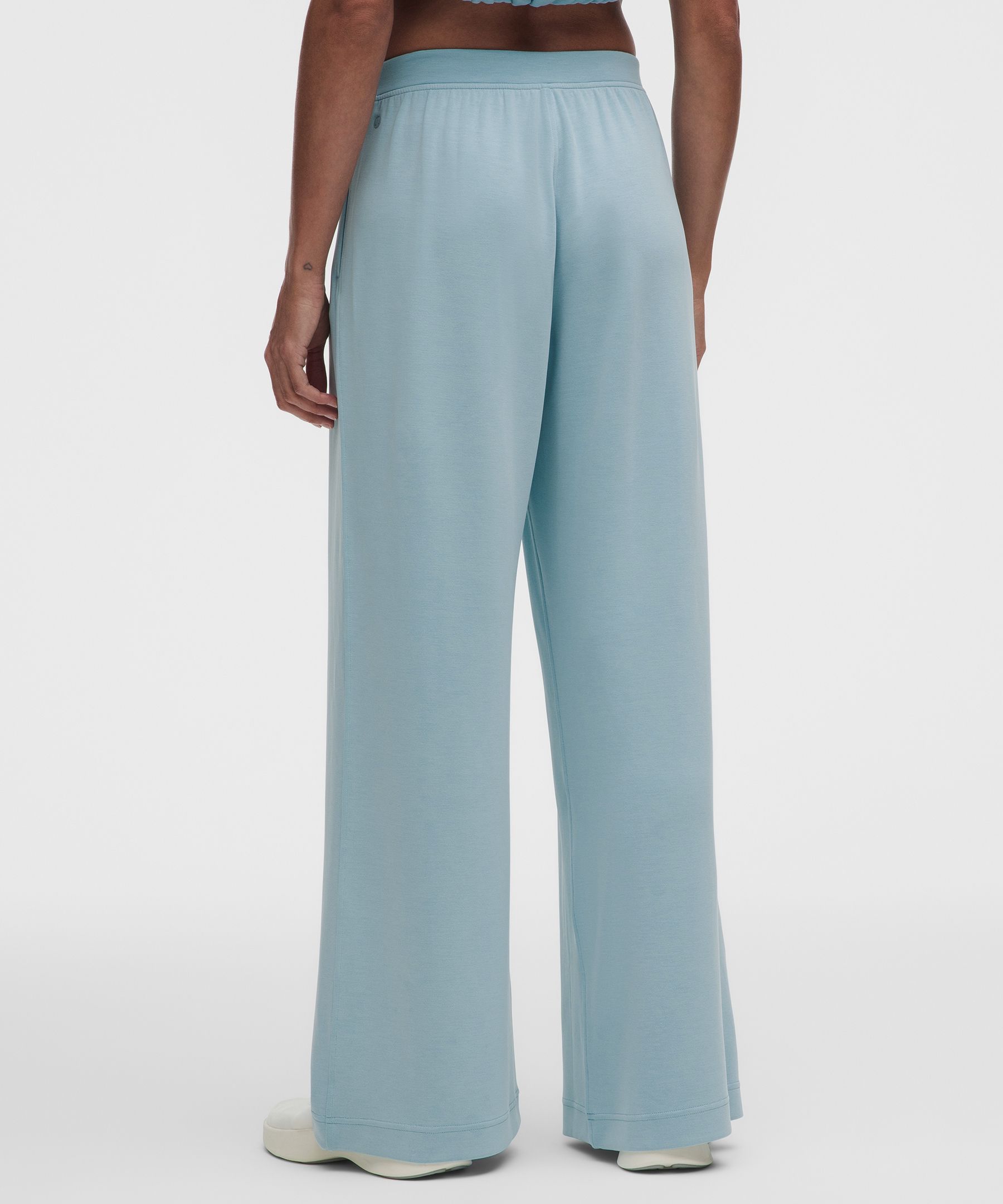 Lightweight Softstreme Mid-Rise Pant *Regular