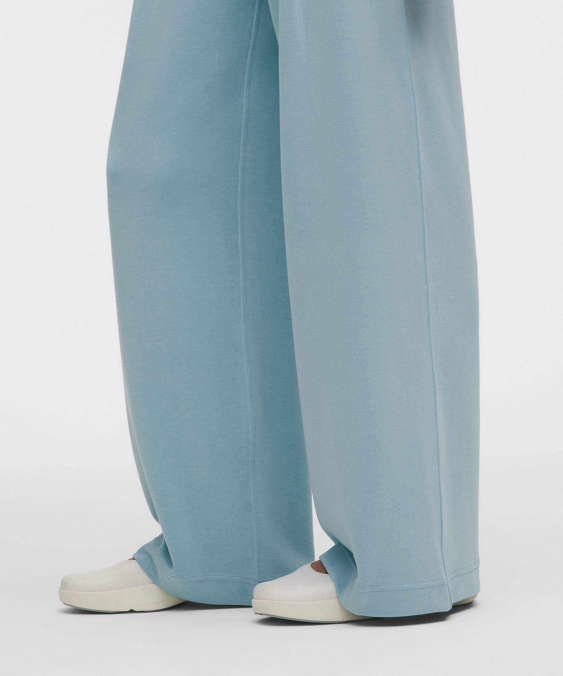 Lightweight Softstreme Mid-Rise Pant *Regular