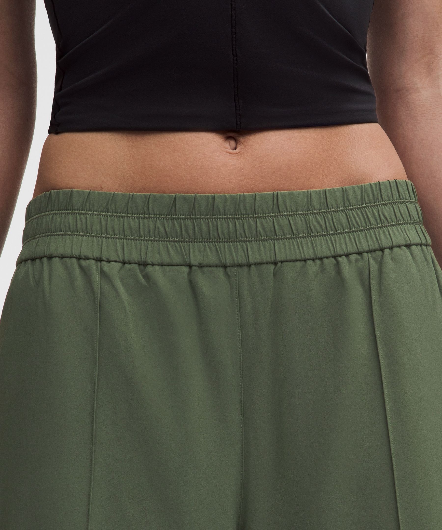 Breezily Mid-Rise Cropped Pant