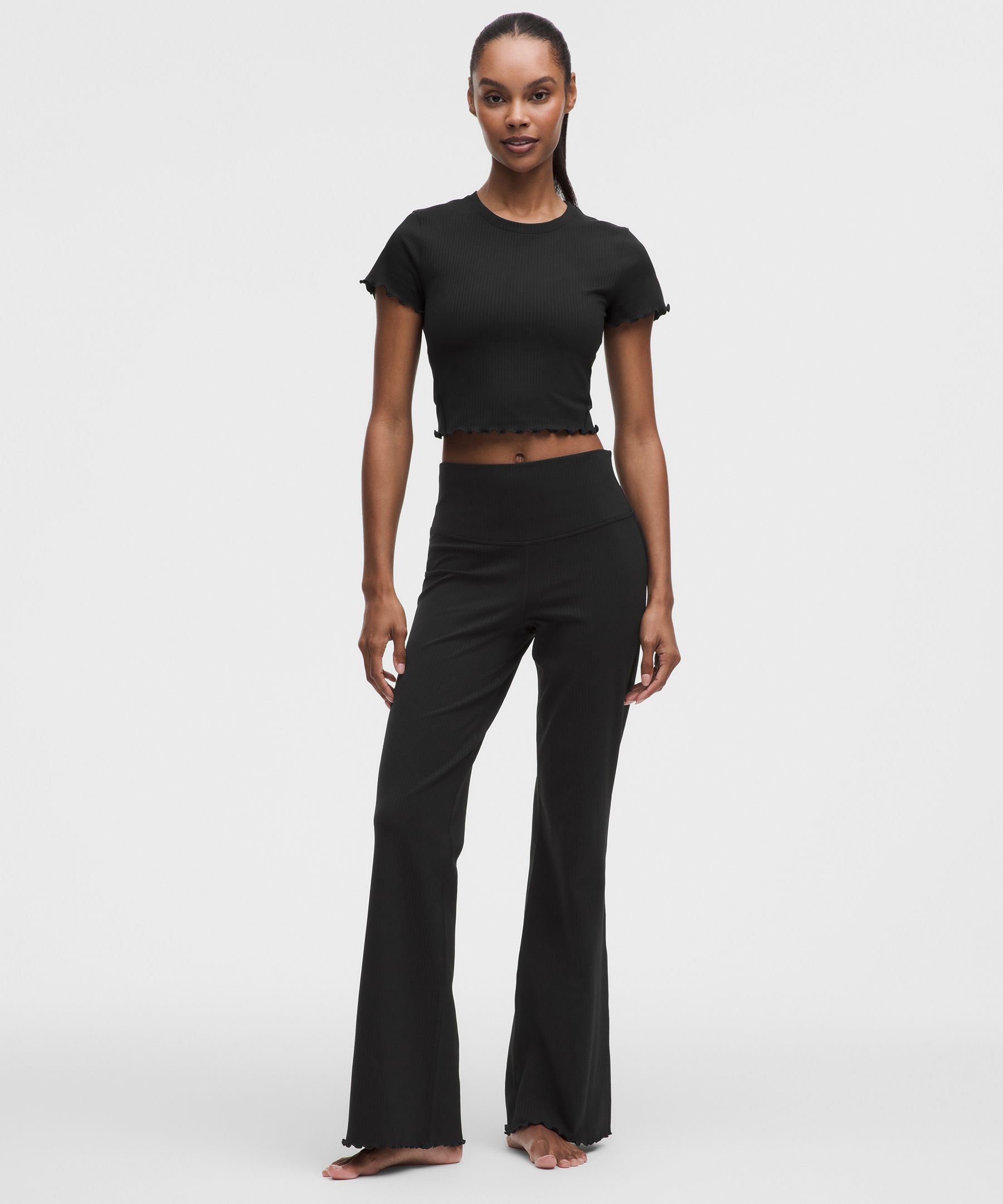 Legging lululemon Align&trade; &eacute;vas&eacute; taille haute ourlet ondul&eacute;