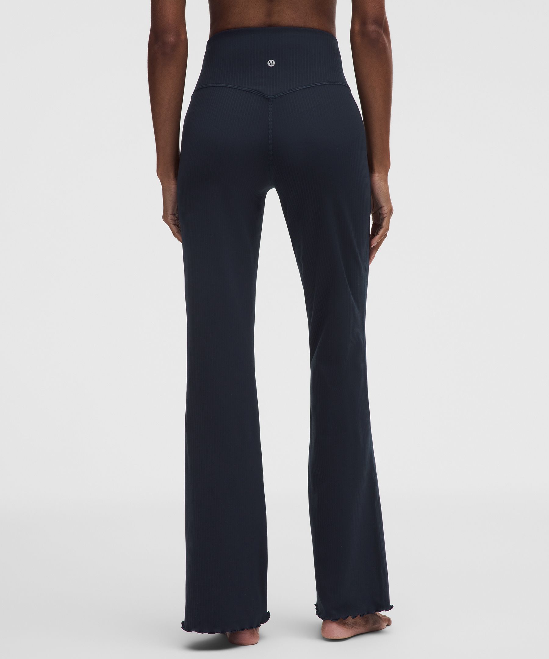 Legging lululemon Align&trade; &eacute;vas&eacute; taille haute ourlet ondul&eacute;