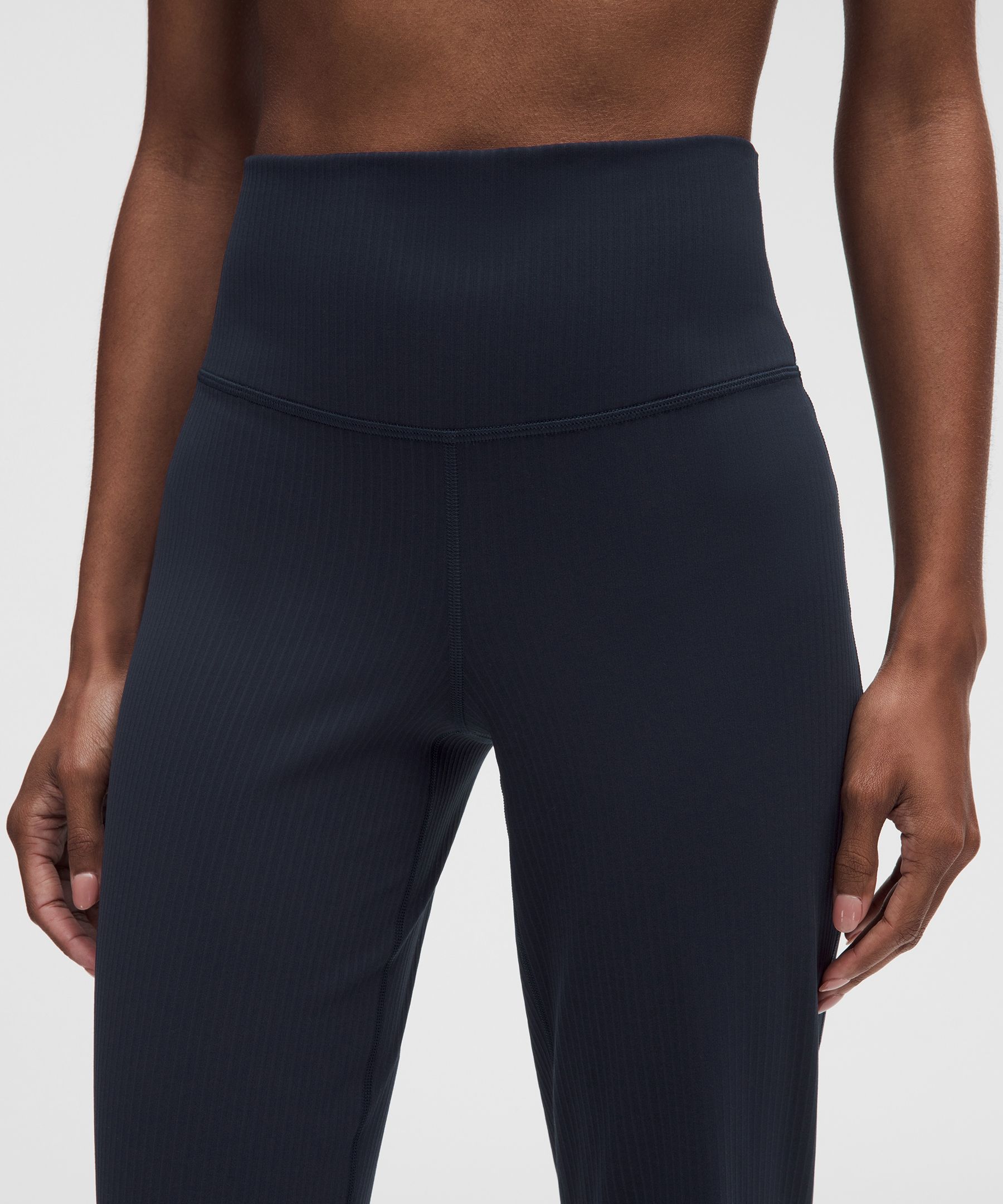 Legging lululemon Align&trade; &eacute;vas&eacute; taille haute ourlet ondul&eacute;