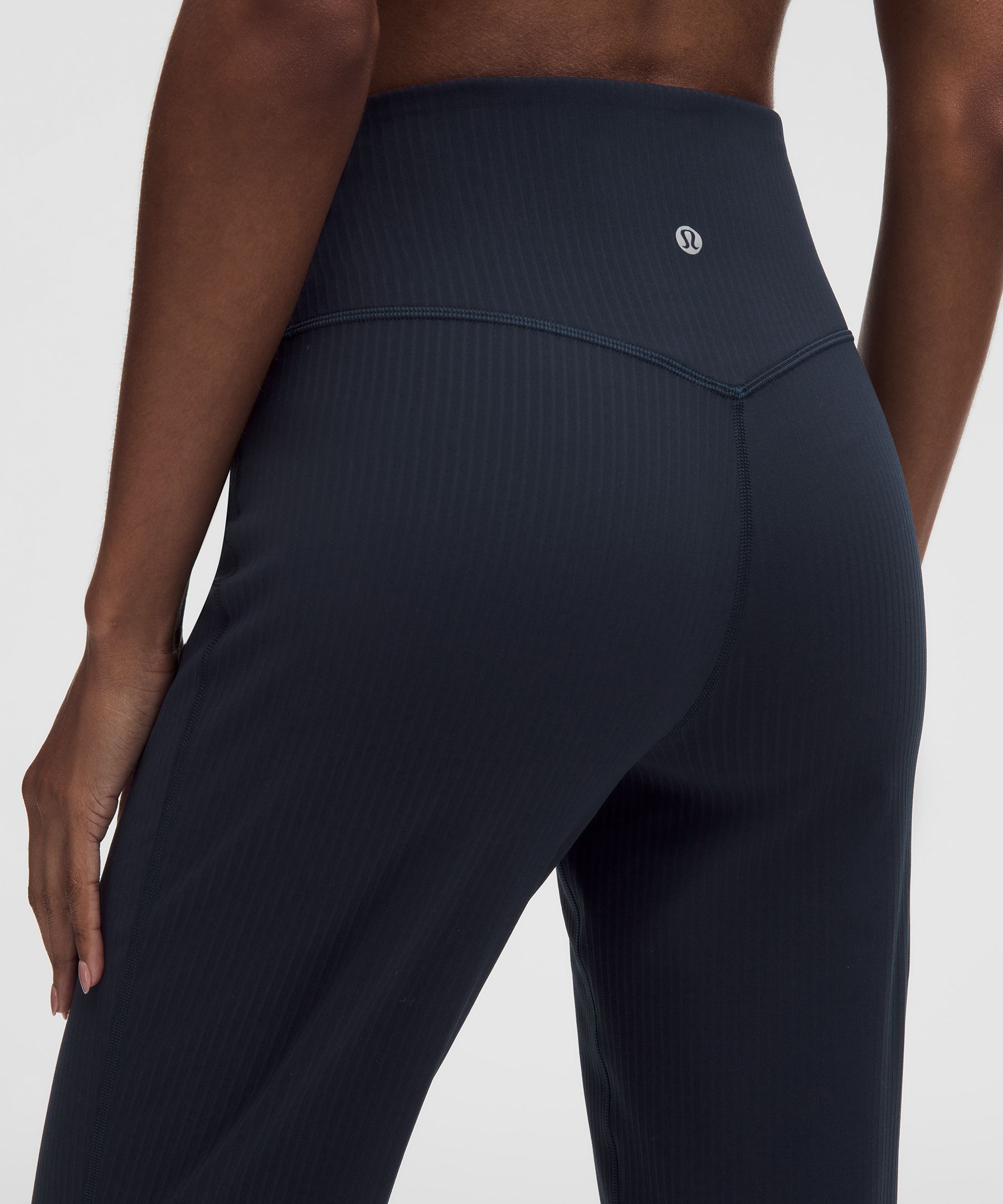 Legging lululemon Align&trade; &eacute;vas&eacute; taille haute ourlet ondul&eacute;