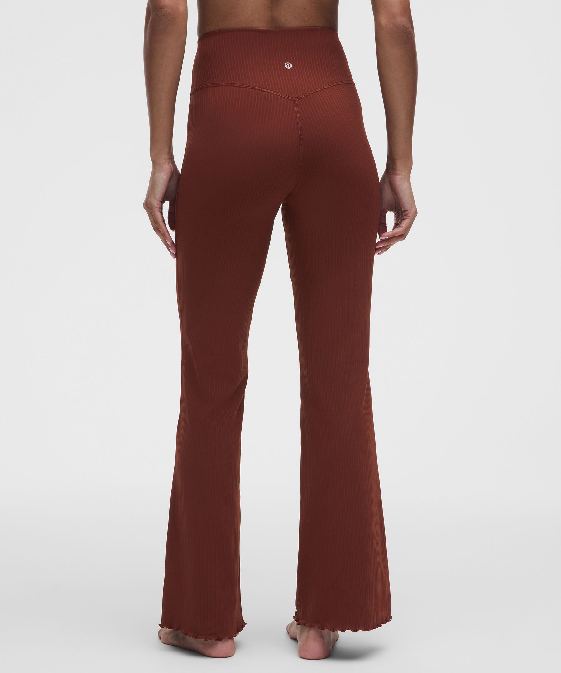 Legging lululemon Align&trade; &eacute;vas&eacute; taille haute ourlet ondul&eacute;