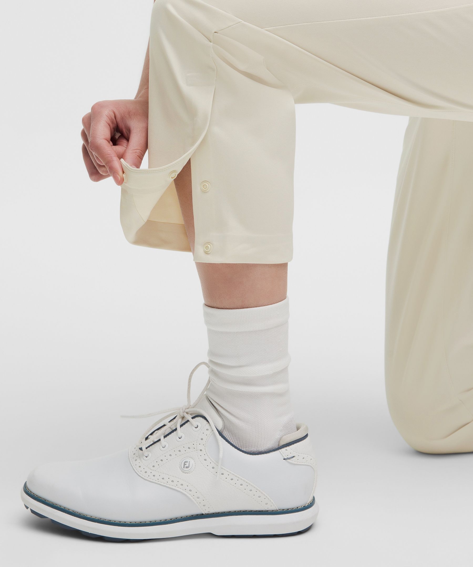 Water-Repellent Flared High-Rise Golf Pants *Asia Fit