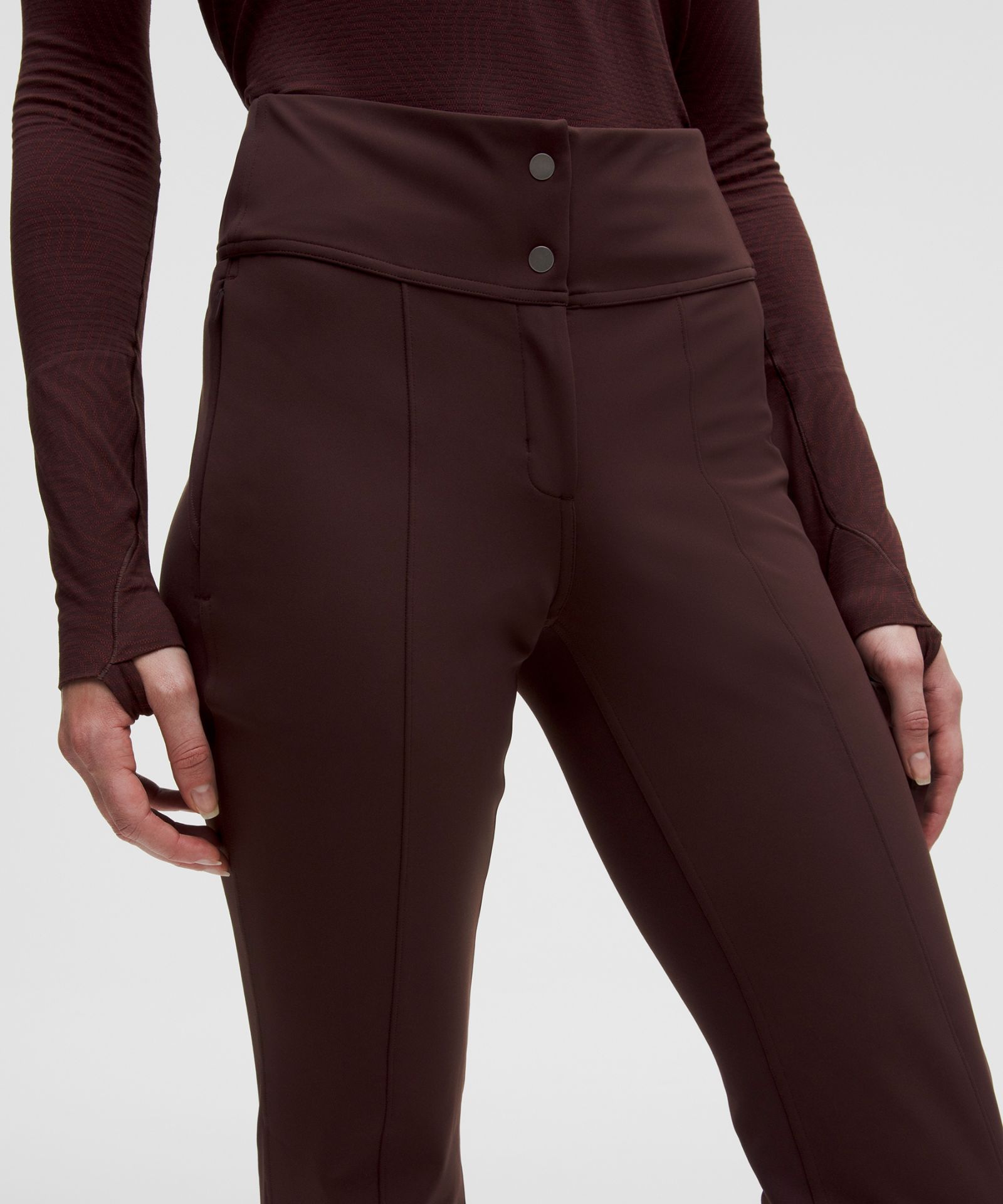 Lululemon Team Canada Cold Weather Flared Pant Short *COC Logo — фото 4
