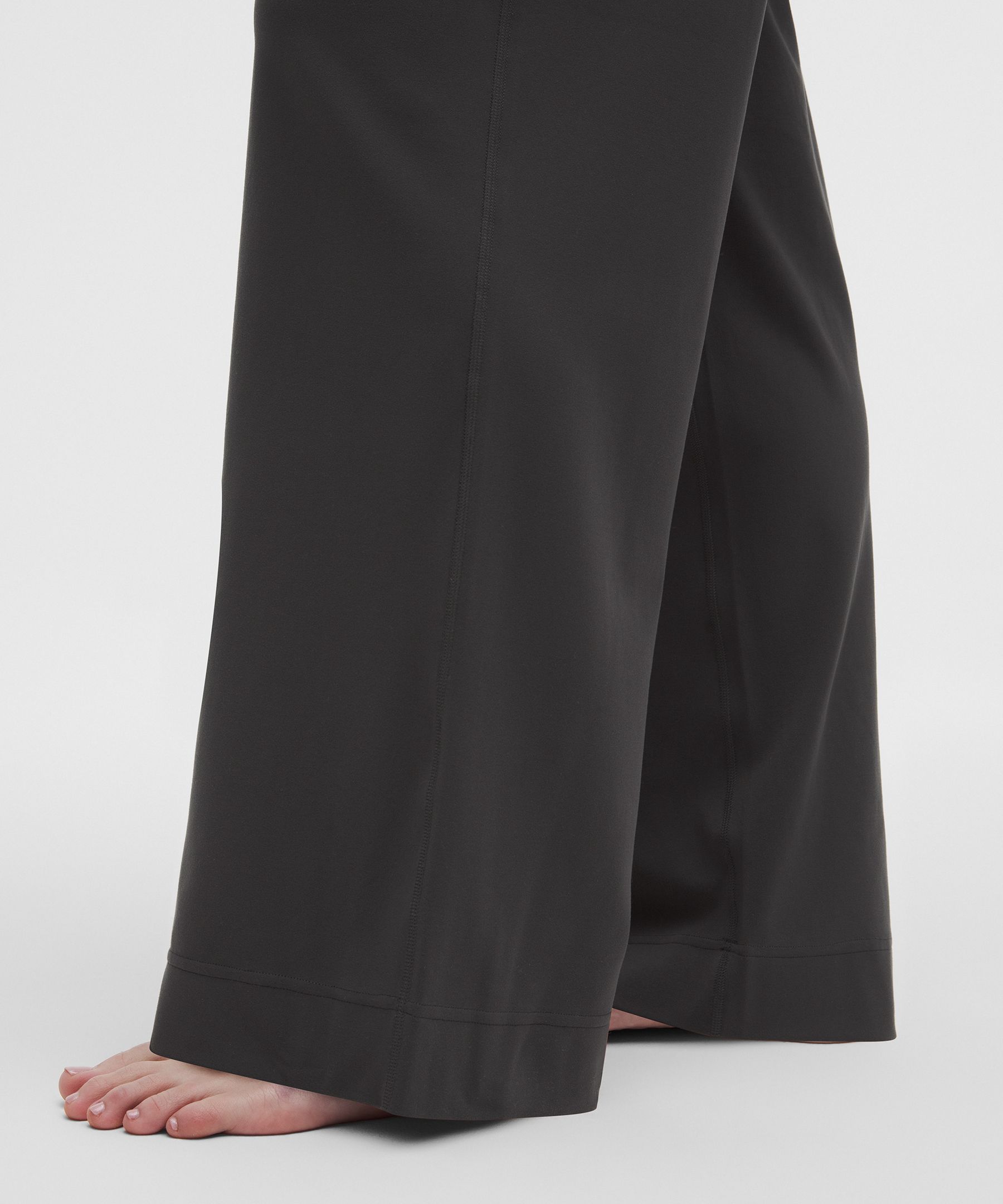 Groove High-Rise Wide-Leg Pant *Regular