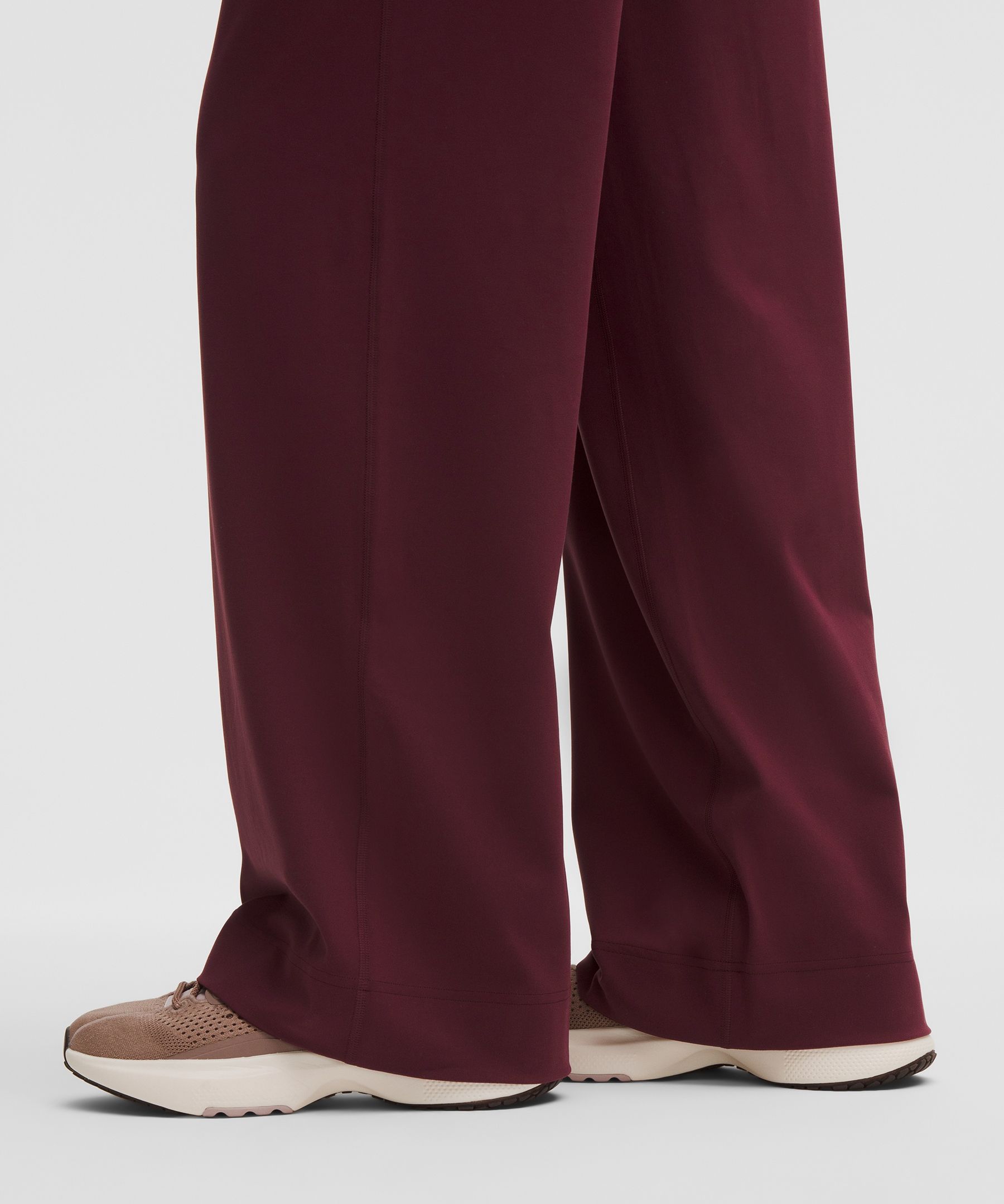 Groove Wide-Leg High-Rise Pant *Regular
