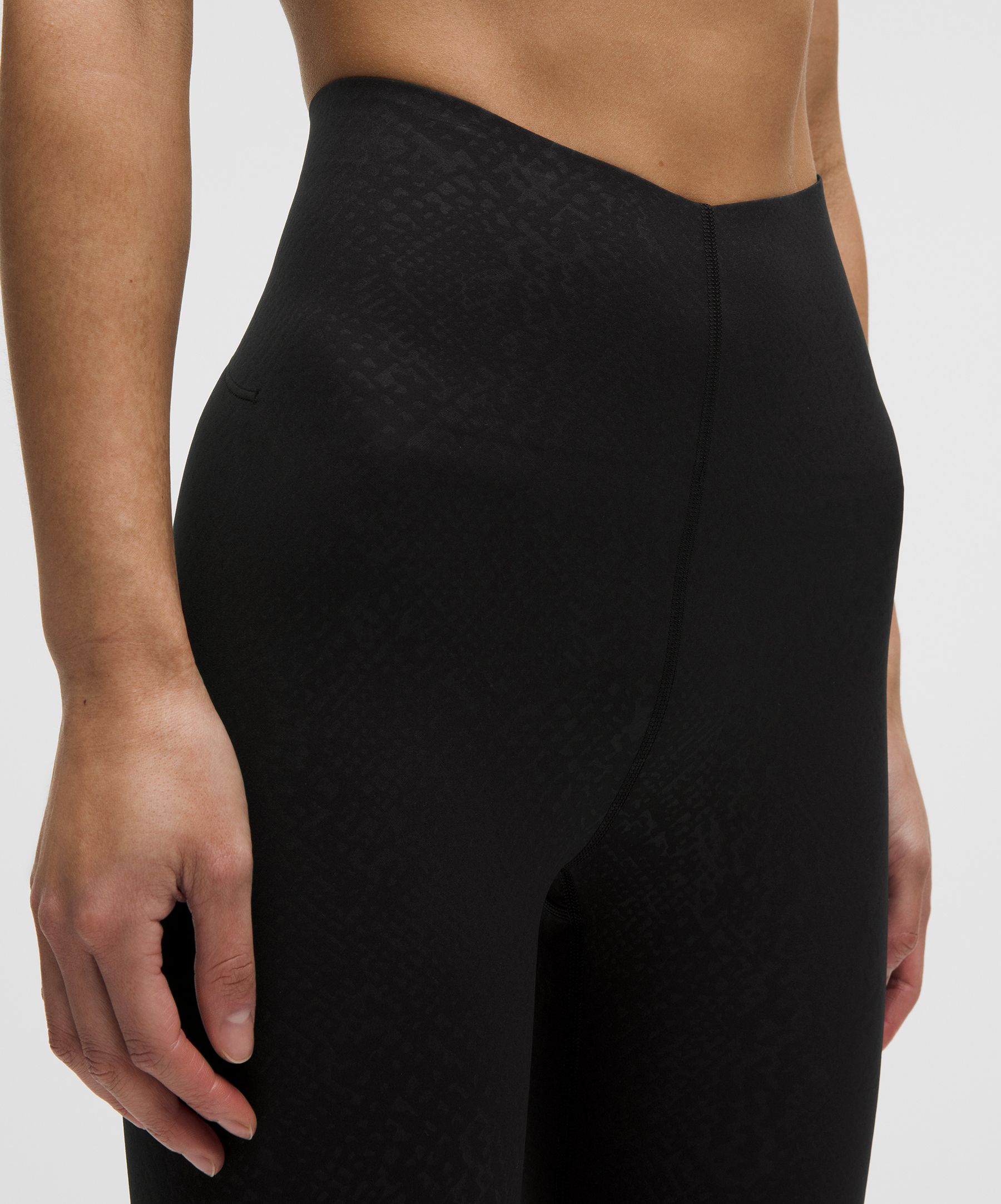 ルルレモン Glow Up™ スーパーハイライズタイツ 24インチ *アジア