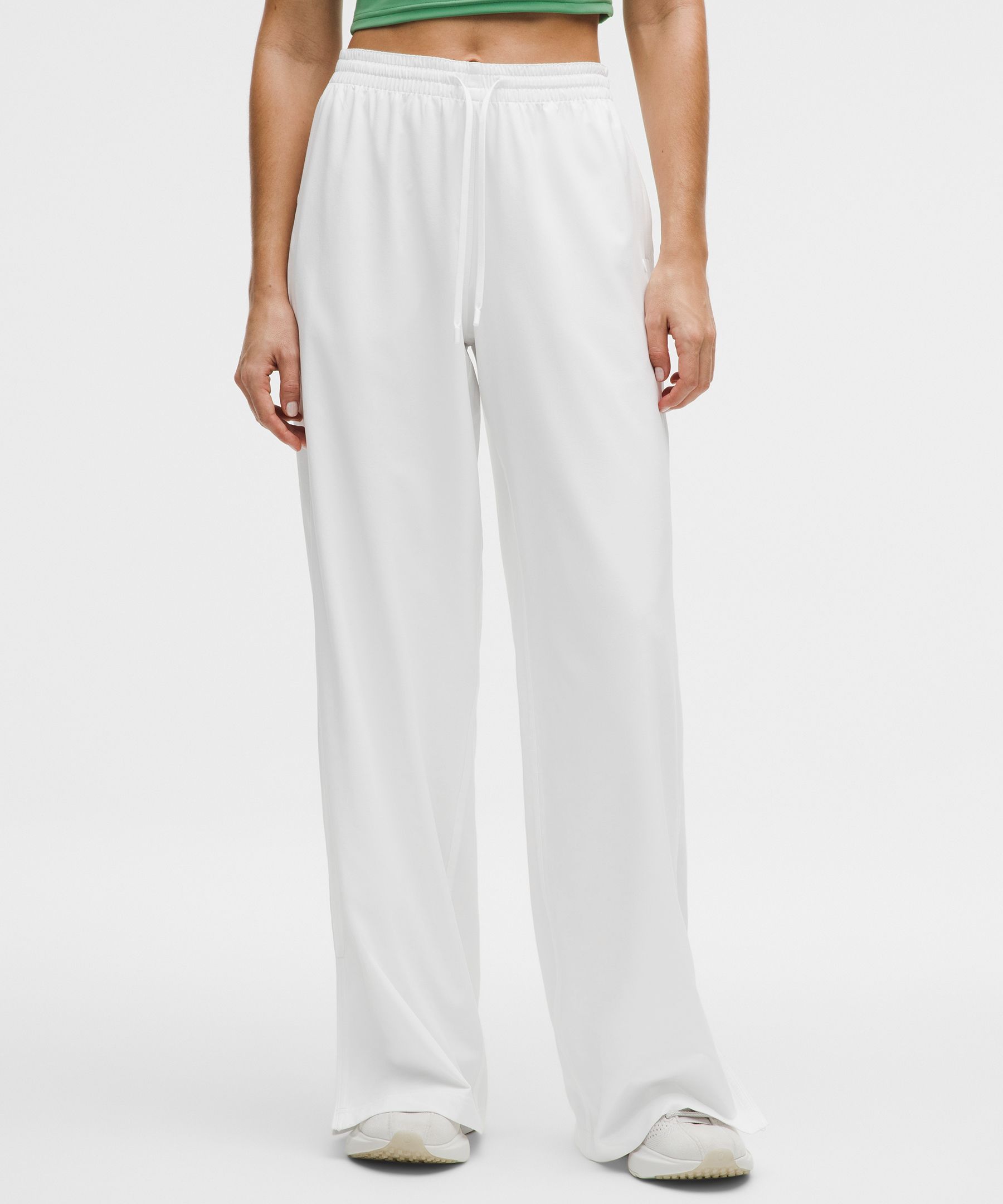 Court Rival Wide-Leg Track Pant *Regular