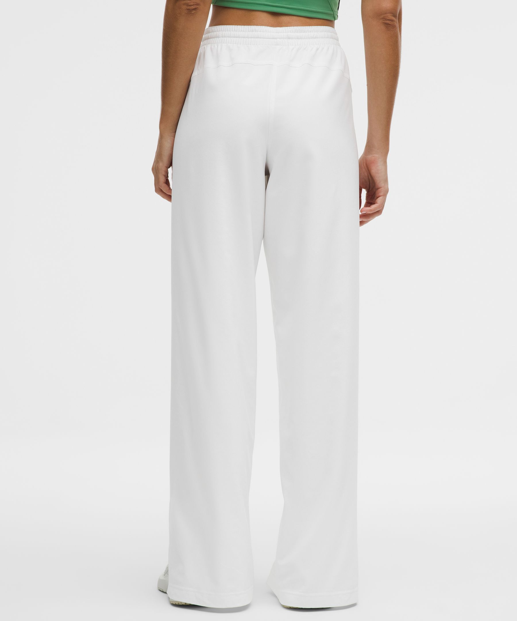 Court Rival Wide-Leg Track Pant *Regular