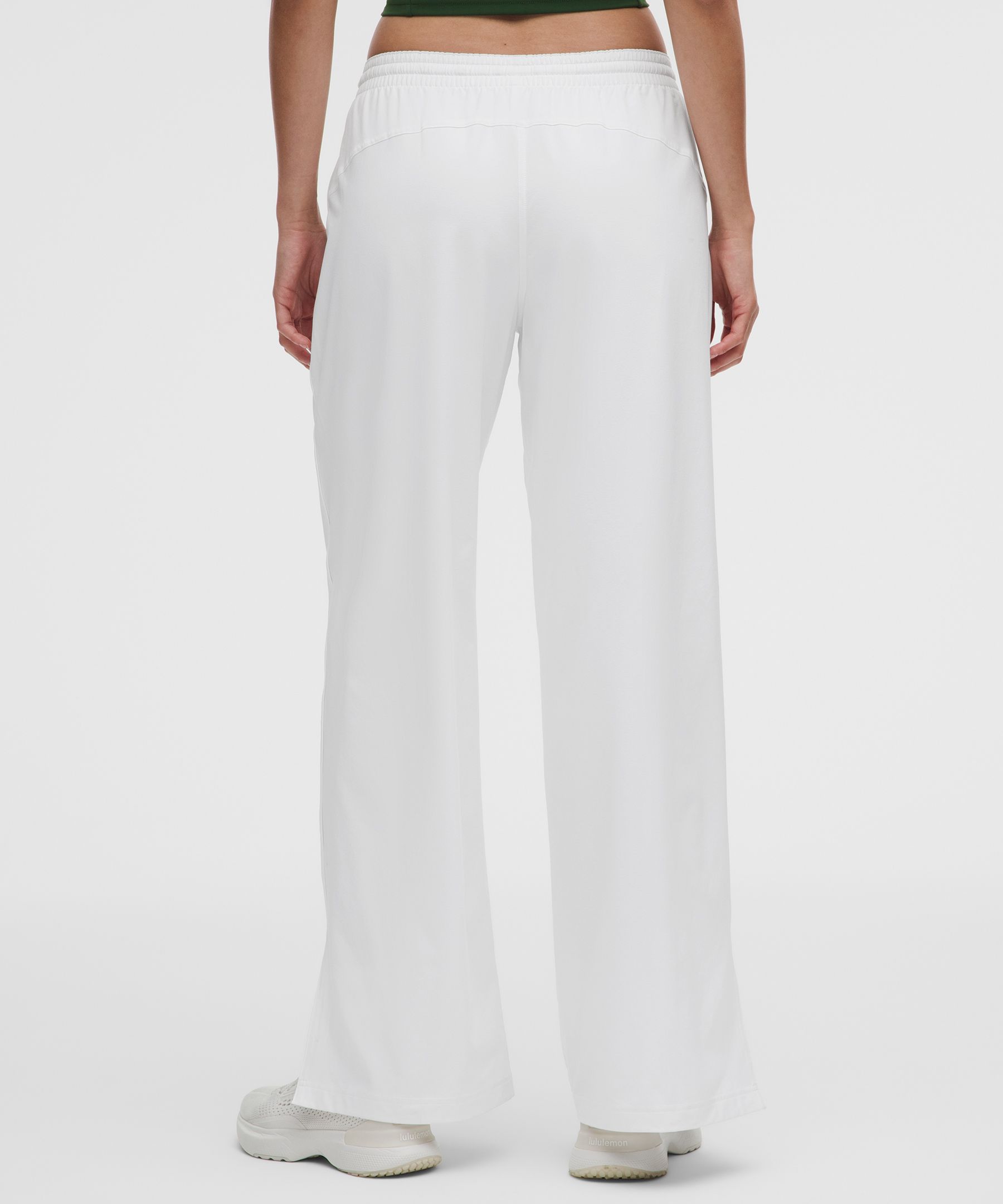 Court Rival Wide-Leg Track Pant Regular