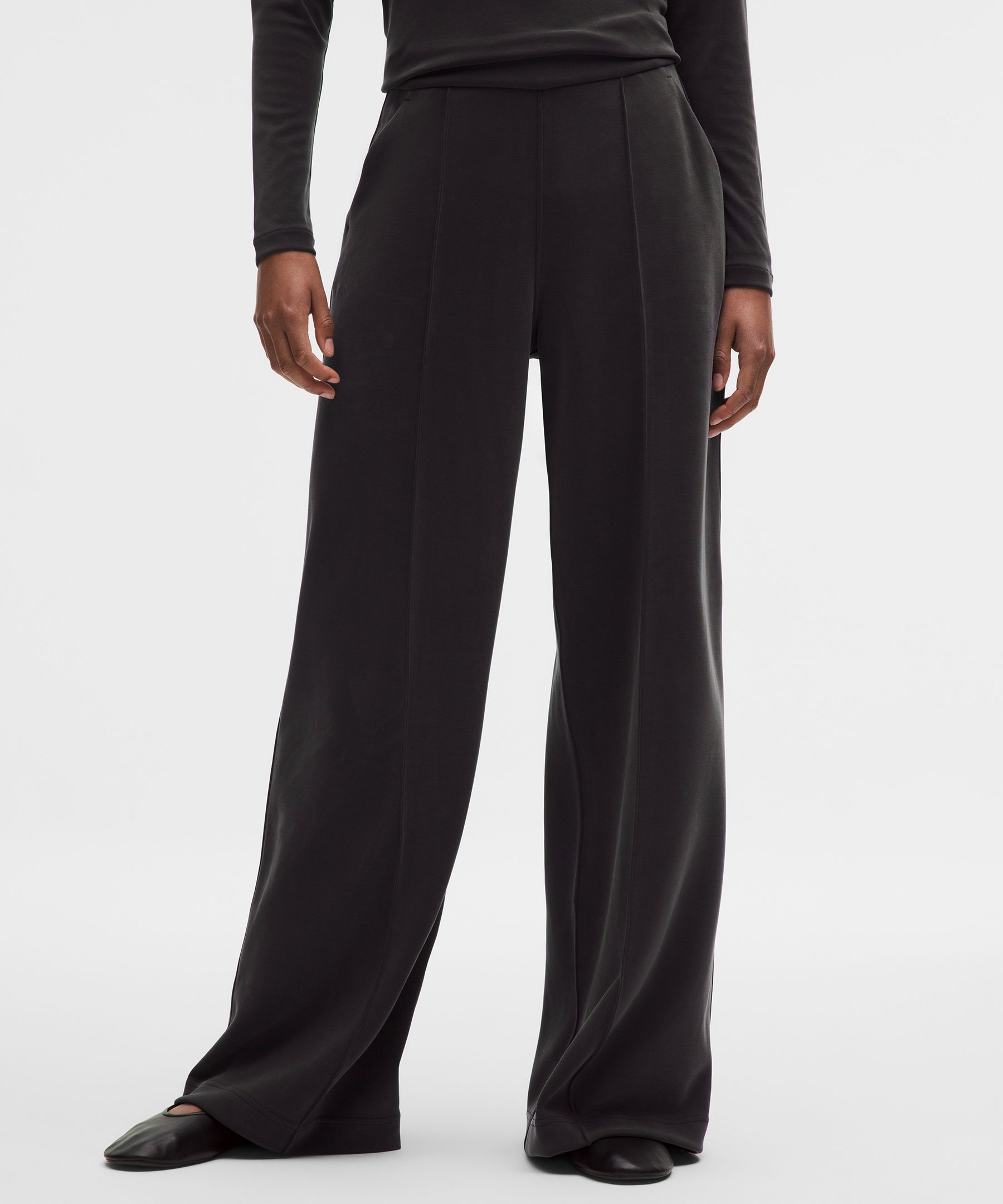 Softstreme Pintuck High-Rise Wide-Leg Pant *Regular