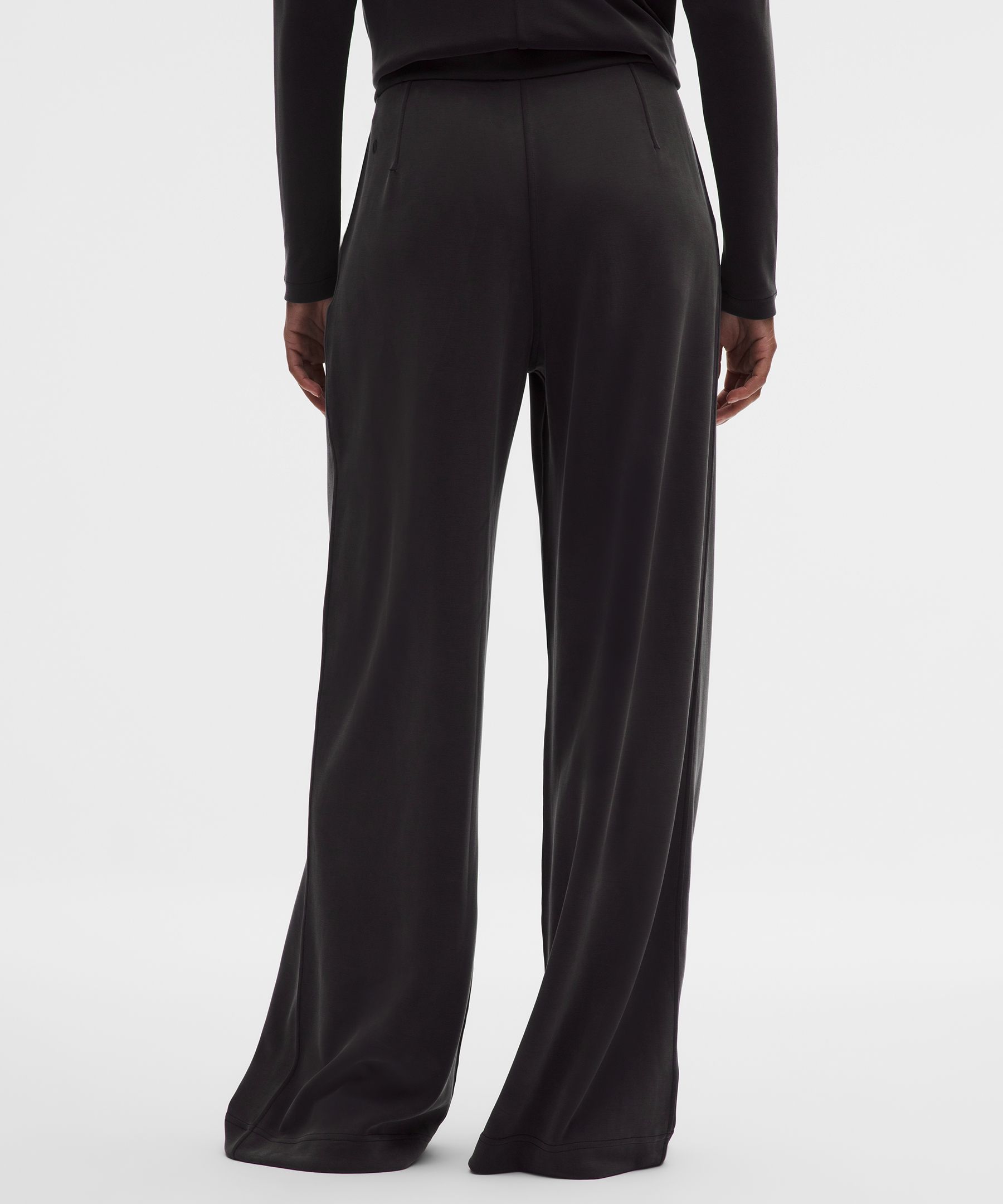 Softstreme Pintuck High-Rise Wide-Leg Pant *Regular