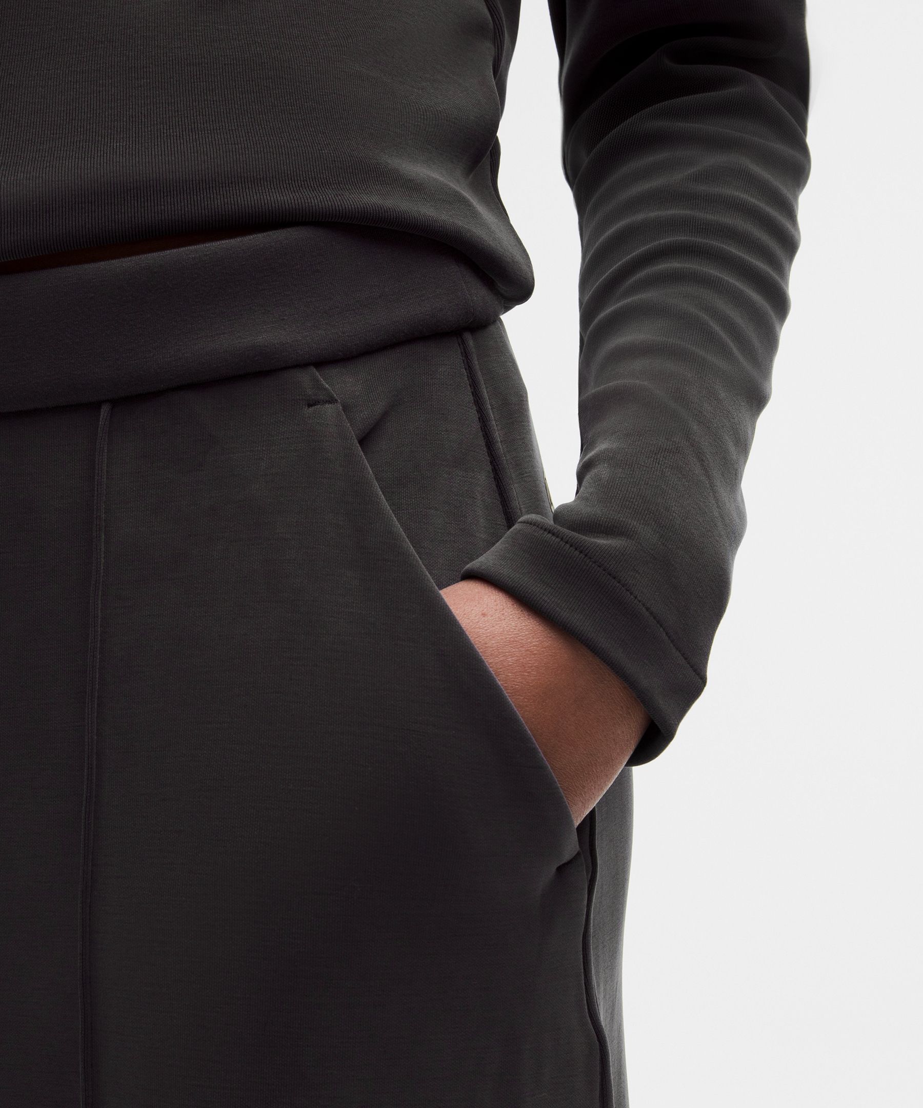 Softstreme Pintuck High-Rise Wide-Leg Pant *Regular