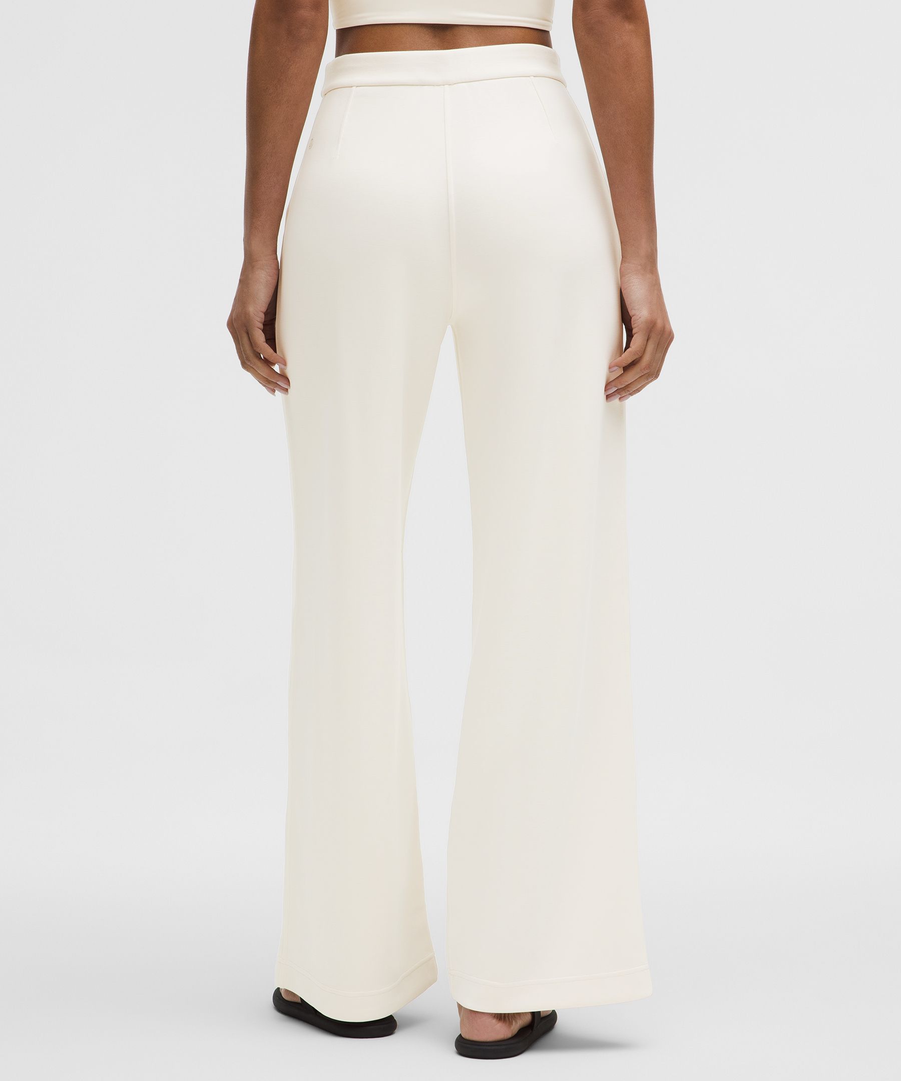 Softstreme Pintuck High-Rise Wide-Leg Pant *Regular