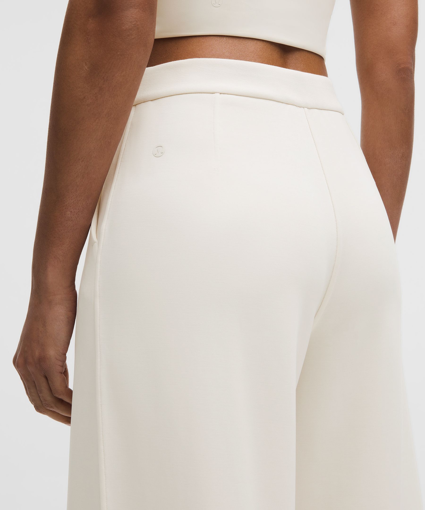 Softstreme Pintuck High-Rise Wide-Leg Pant *Regular