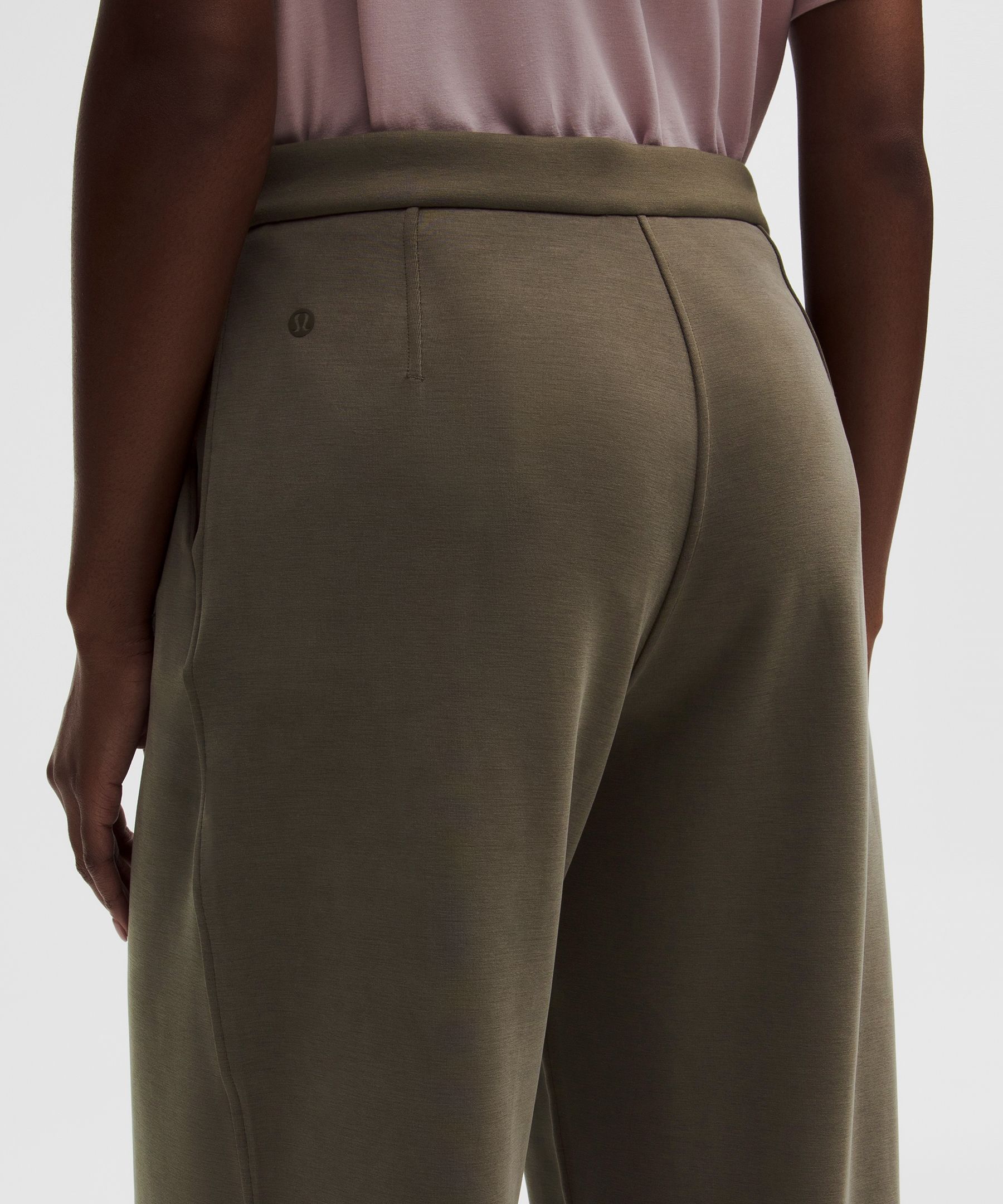 Softstreme Pintuck High-Rise Wide-Leg Pant *Regular