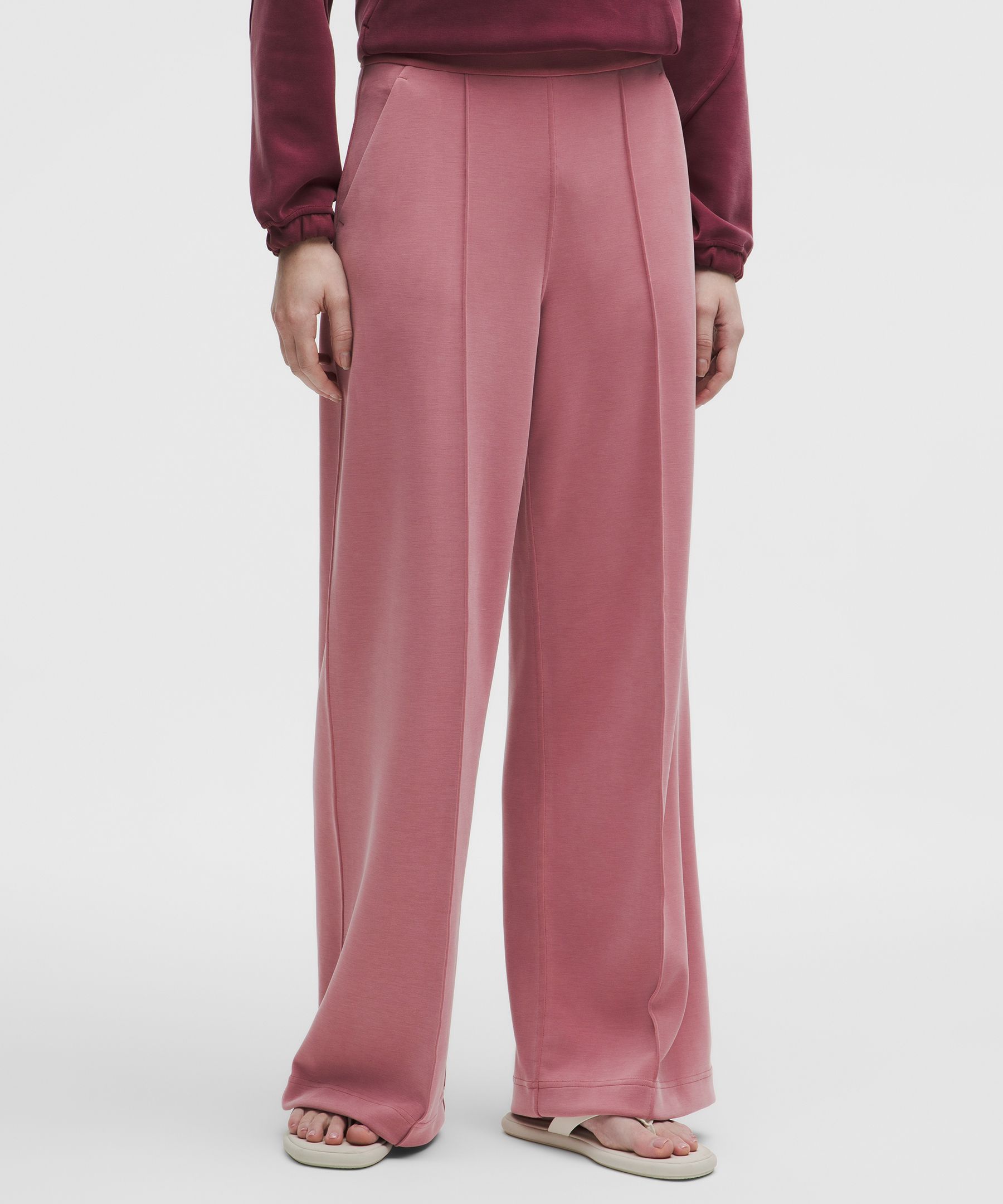 Softstreme Pintuck High-Rise Wide-Leg Pant *Regular