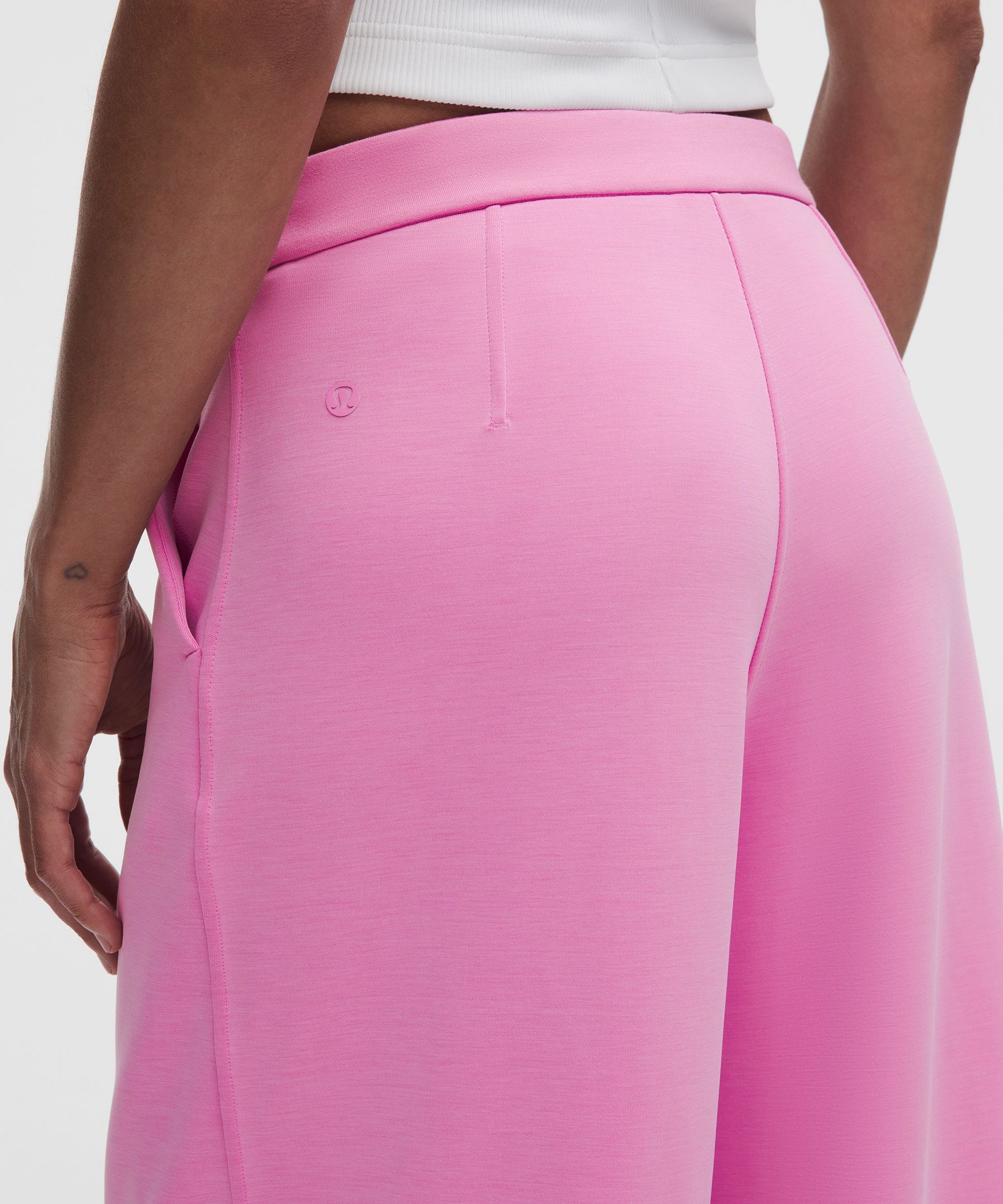 Pintuck-Hose mit hohem Bund und weitem Bein aus Softstreme *Normale L&auml;nge