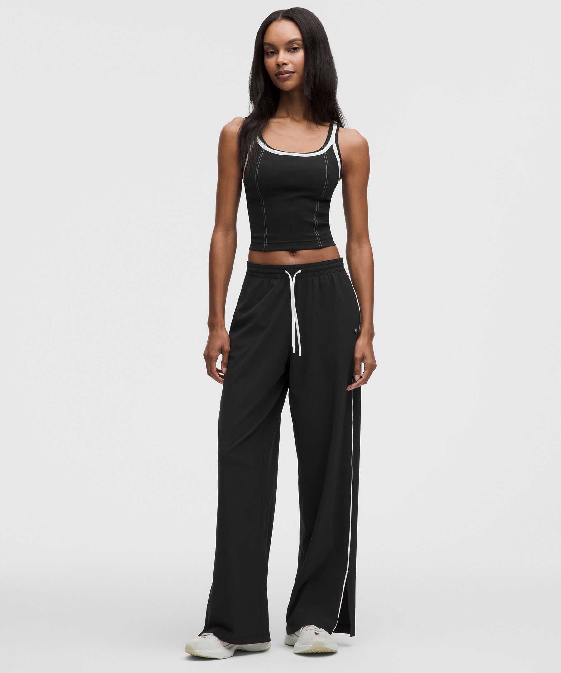 lululemon – Women’s Court Rival Wide-Leg Track Pants Regular – Color Black/White – Size 4