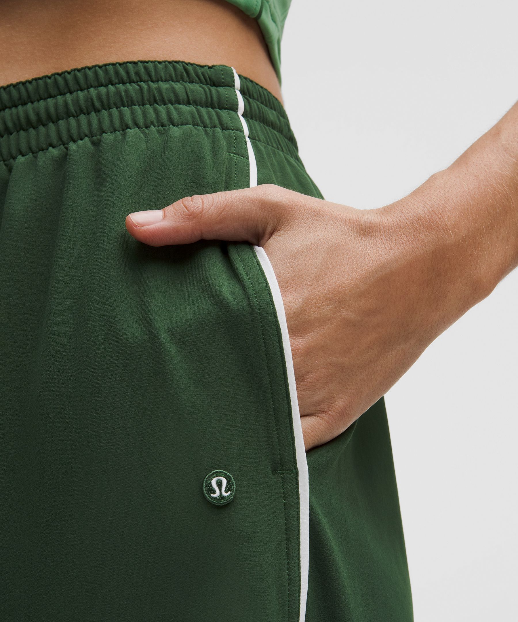 Court Rival Wide-Leg Track Pant *Regular