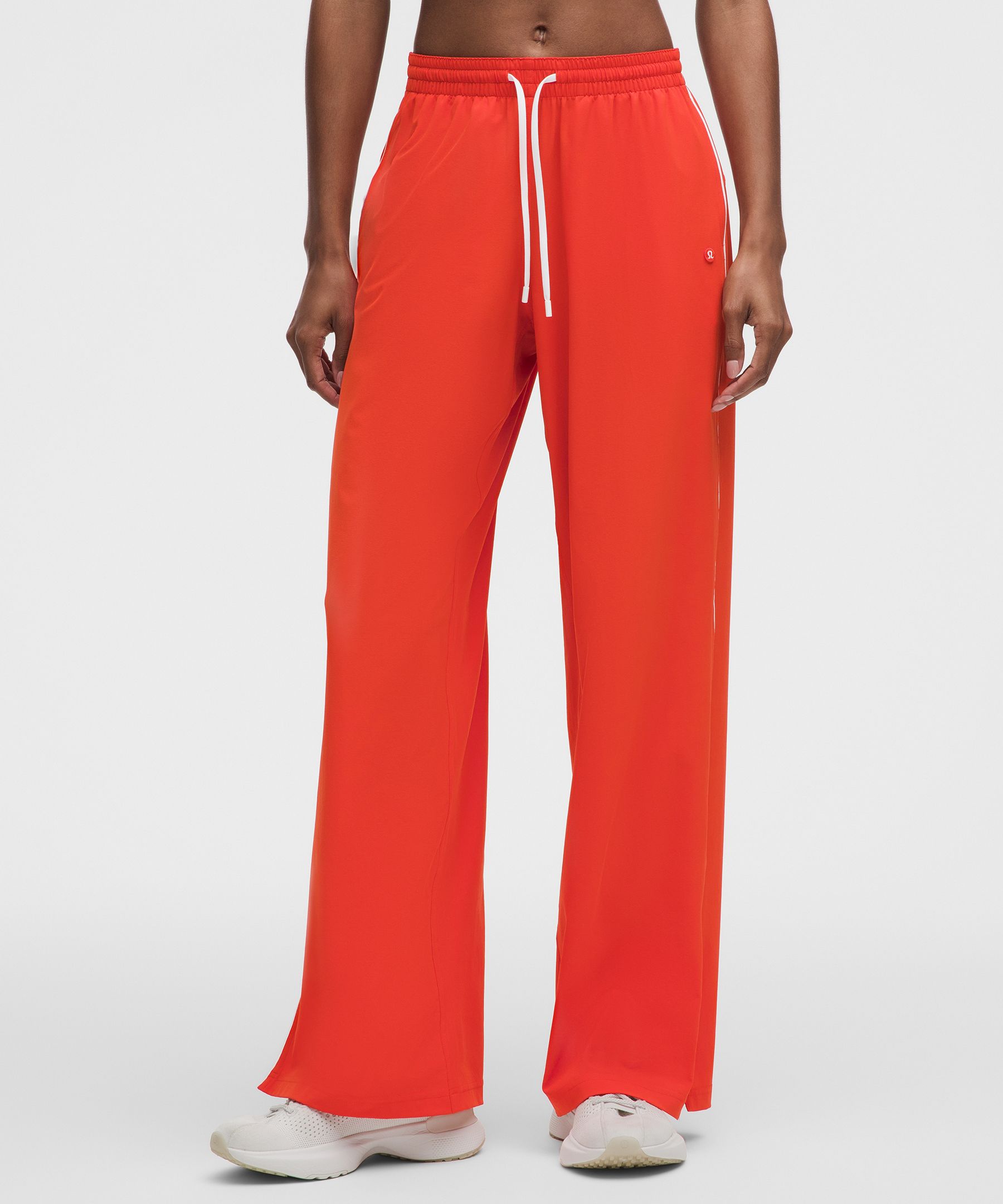 Court Rival Wide-Leg Track Pant *Regular