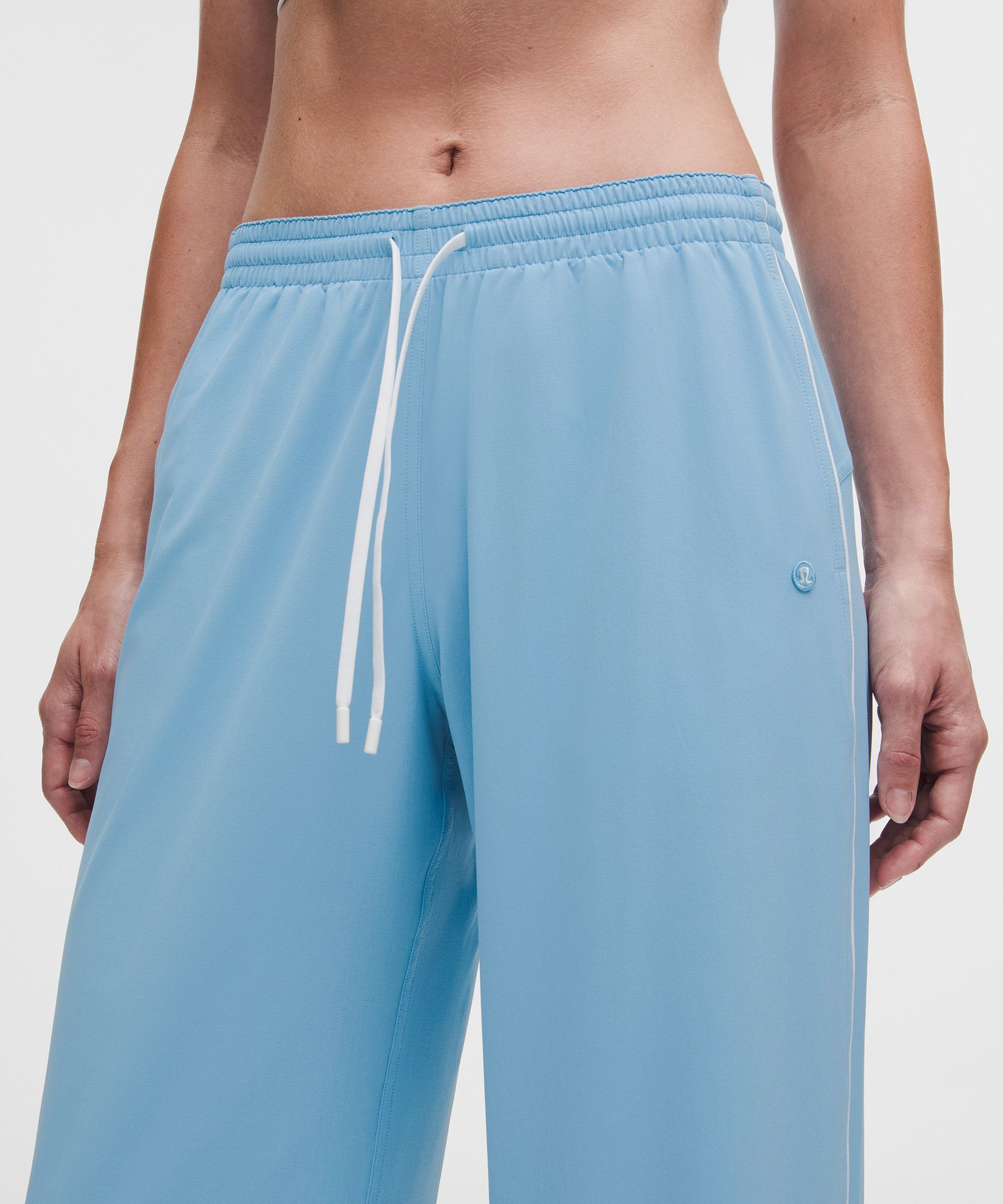 Court Rival Wide-Leg Track Pant Regular *Contrast Drawcord