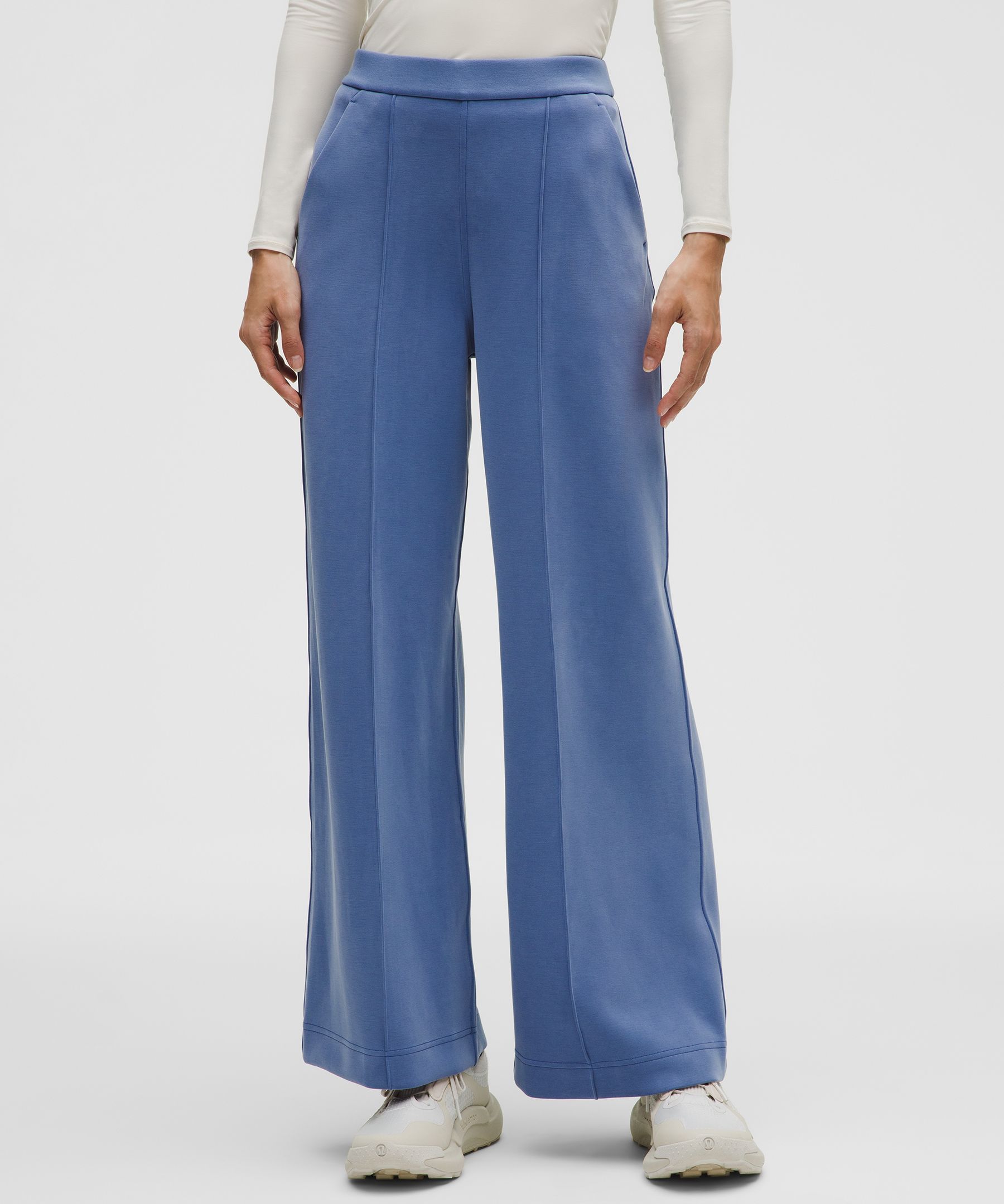 ARCHIVIO スリムフィット 青パンツ スマートシルエットの超軽量ストレッチパンツ/スリムフィット/ネイビー