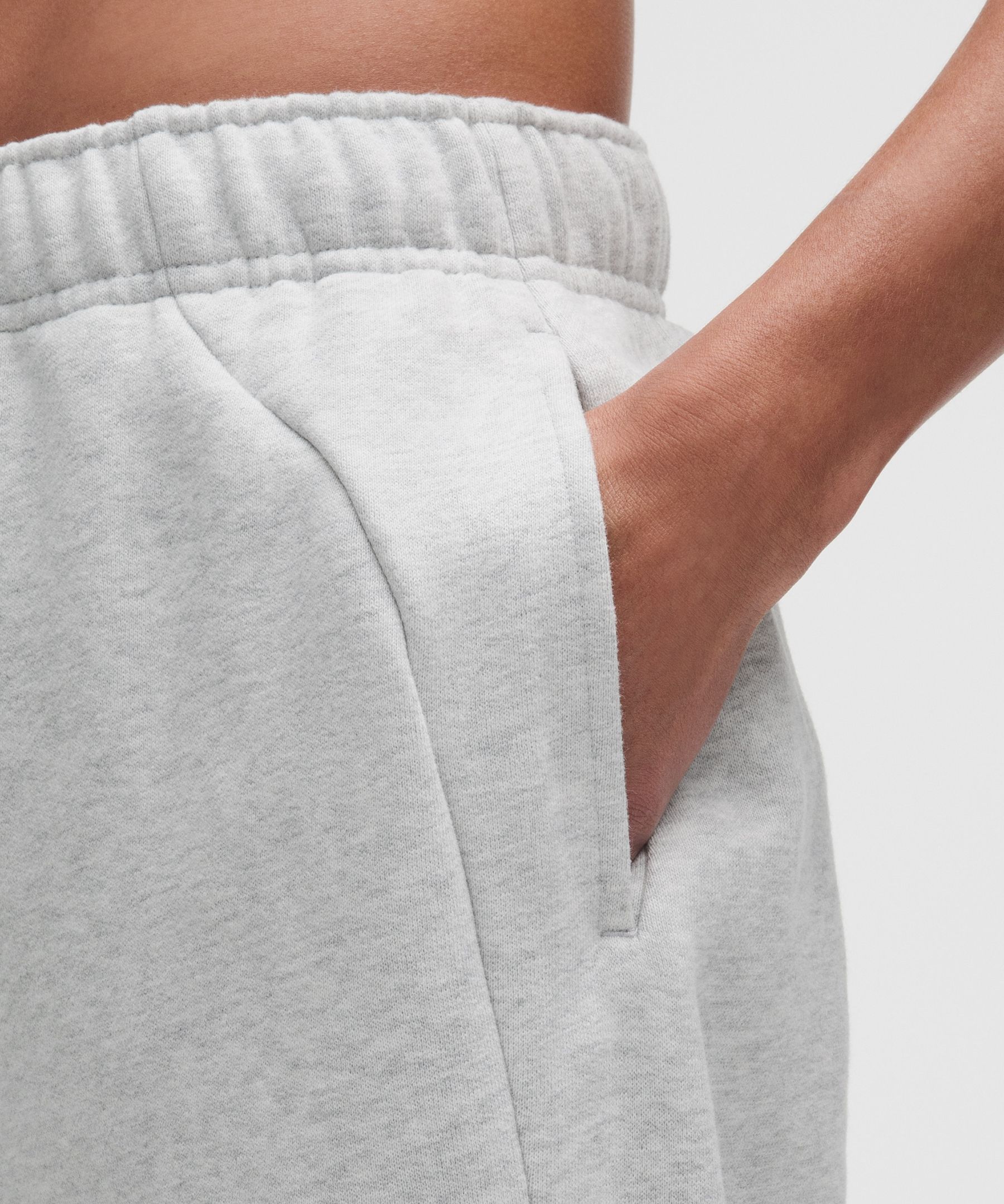 Scuba Mid-Rise Oversized Jogger *Regular