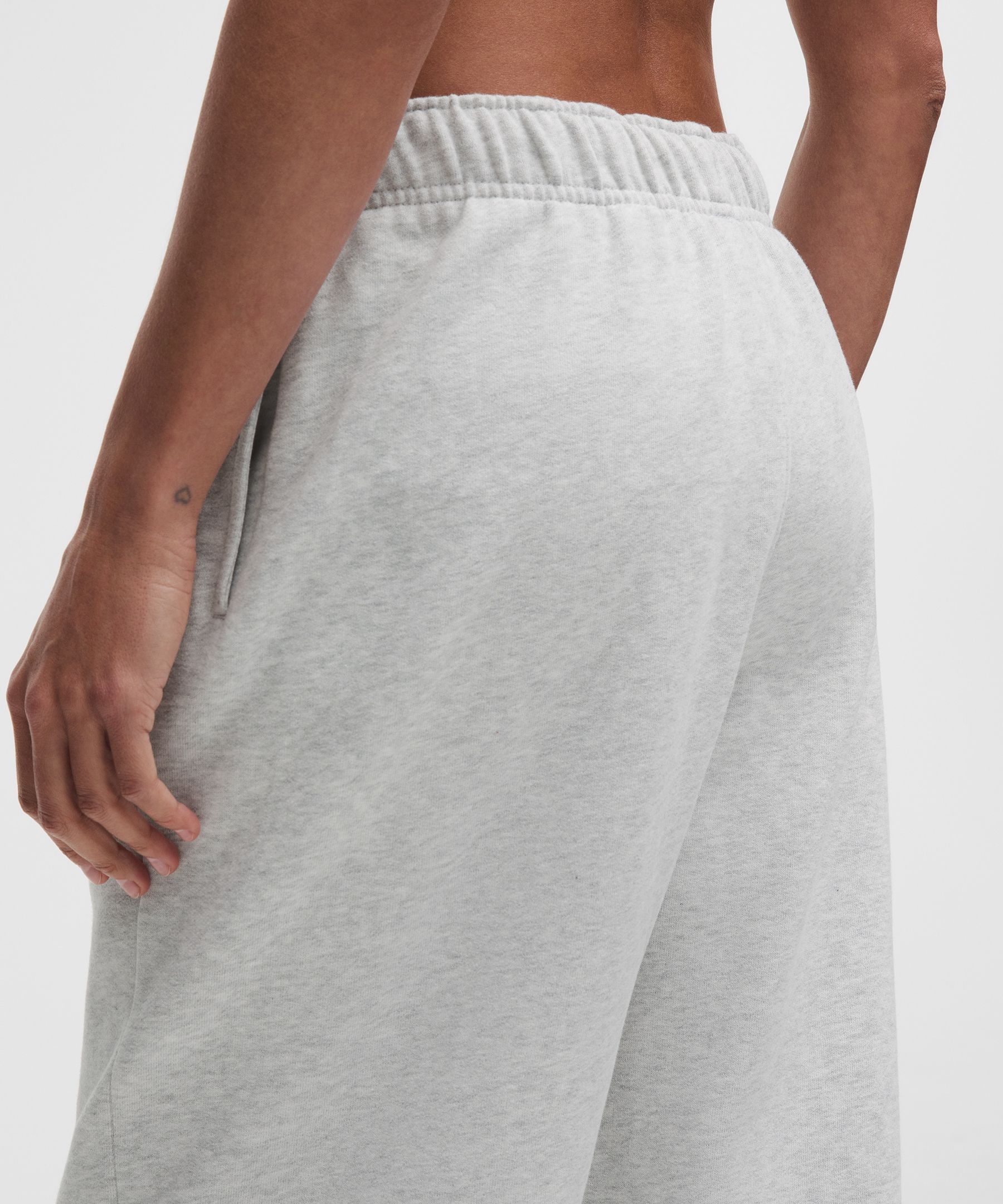 Scuba Mid-Rise Oversized Jogger *Regular