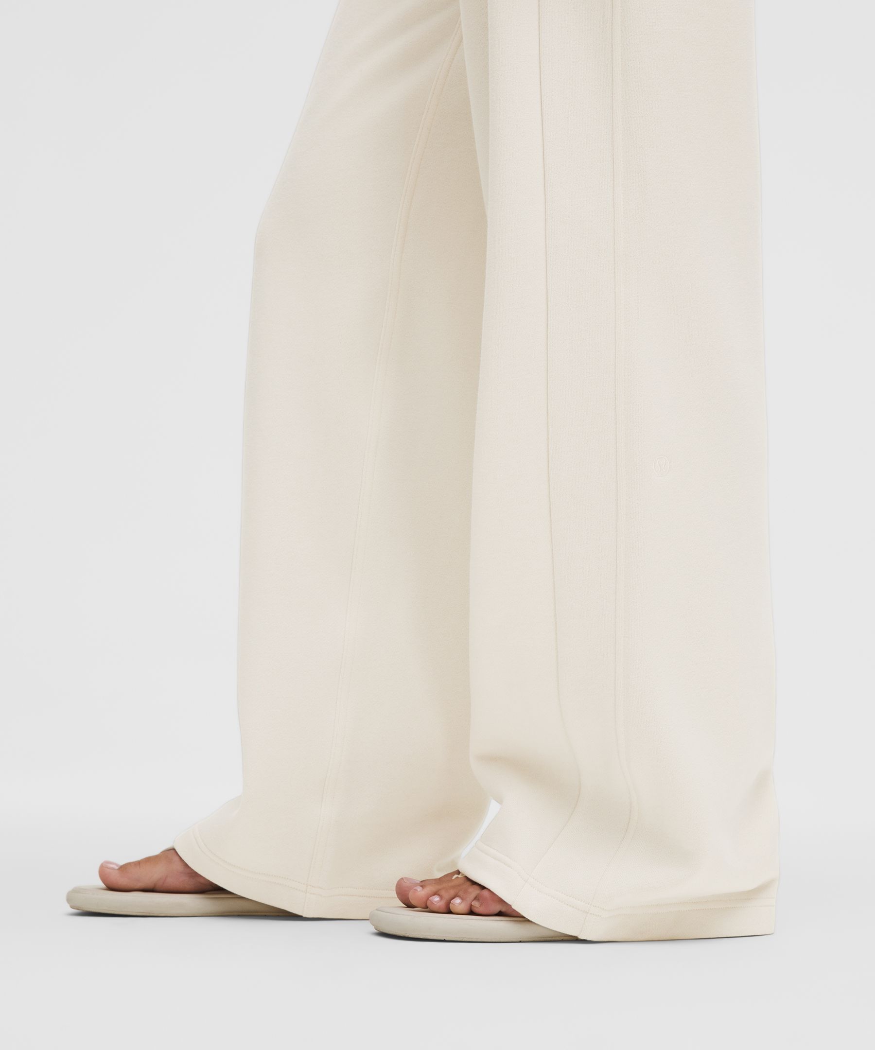 Scuba Mid-Rise Wide-Leg Pant *Regular