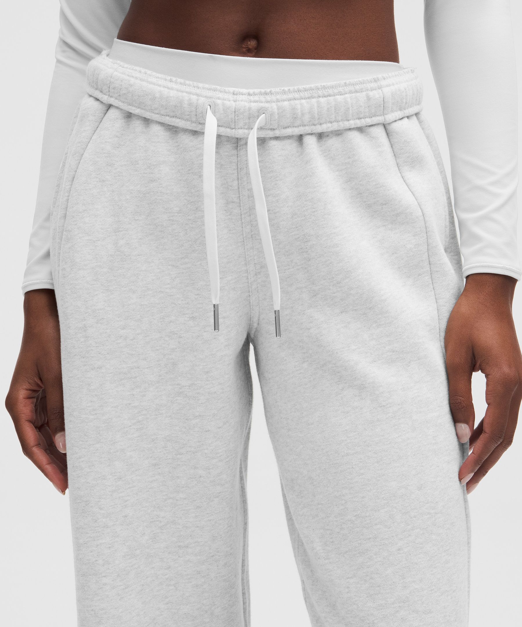 Scuba Mid-Rise Wide-Leg Pant *Short