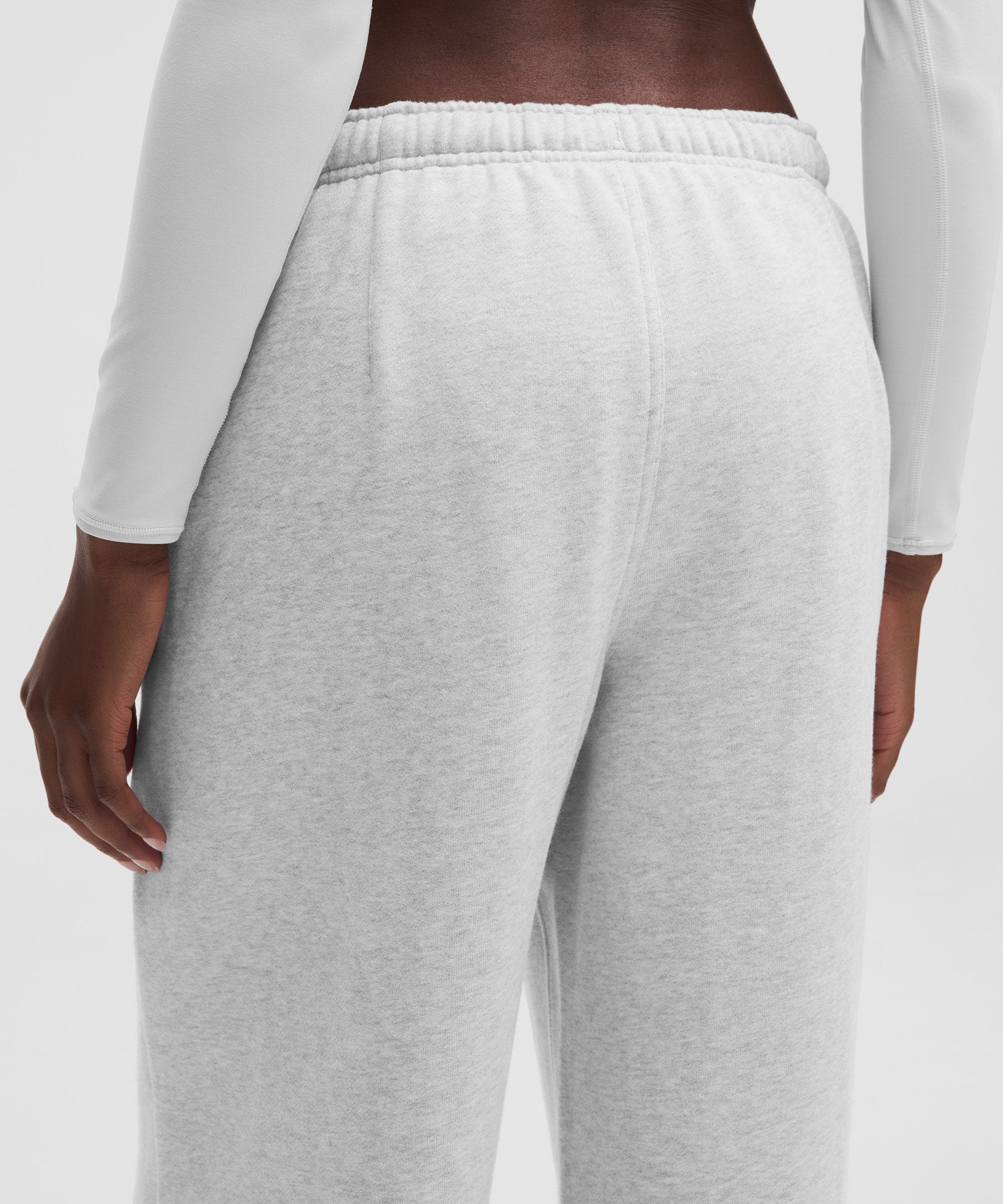 Scuba Mid-Rise Wide-Leg Pant *Short
