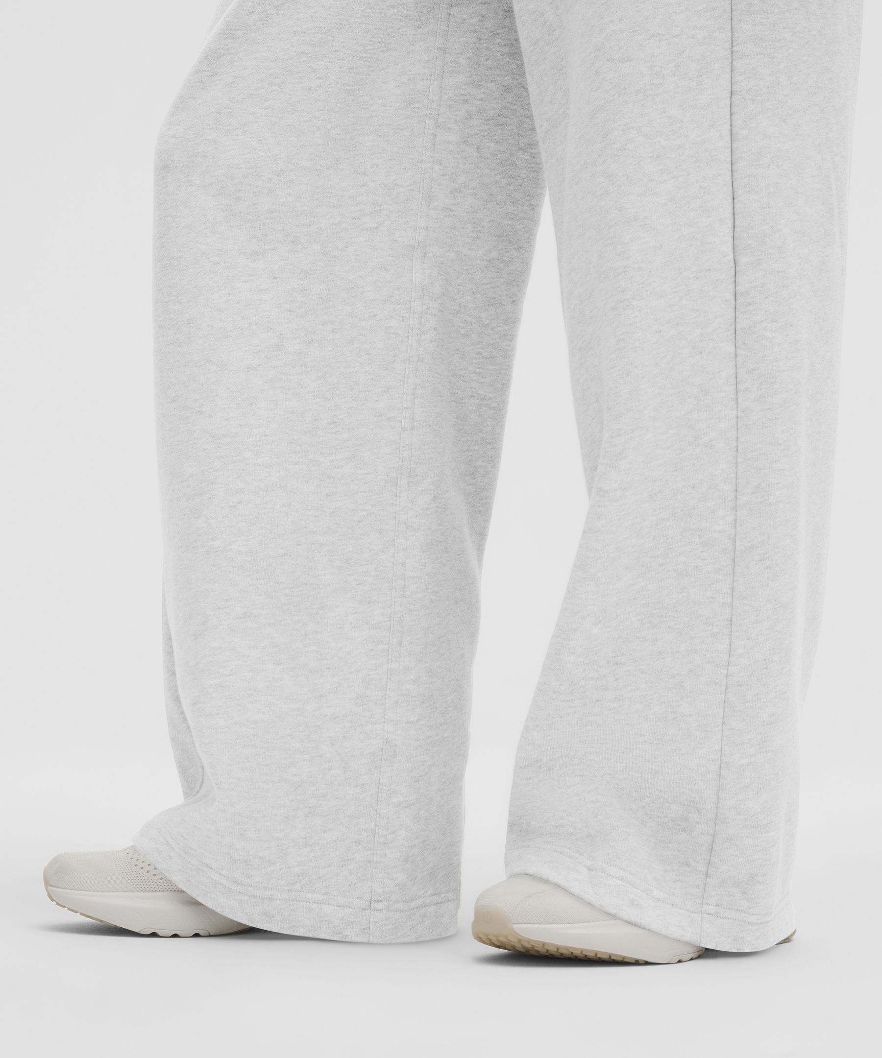 Scuba Mid-Rise Wide-Leg Pant *Short