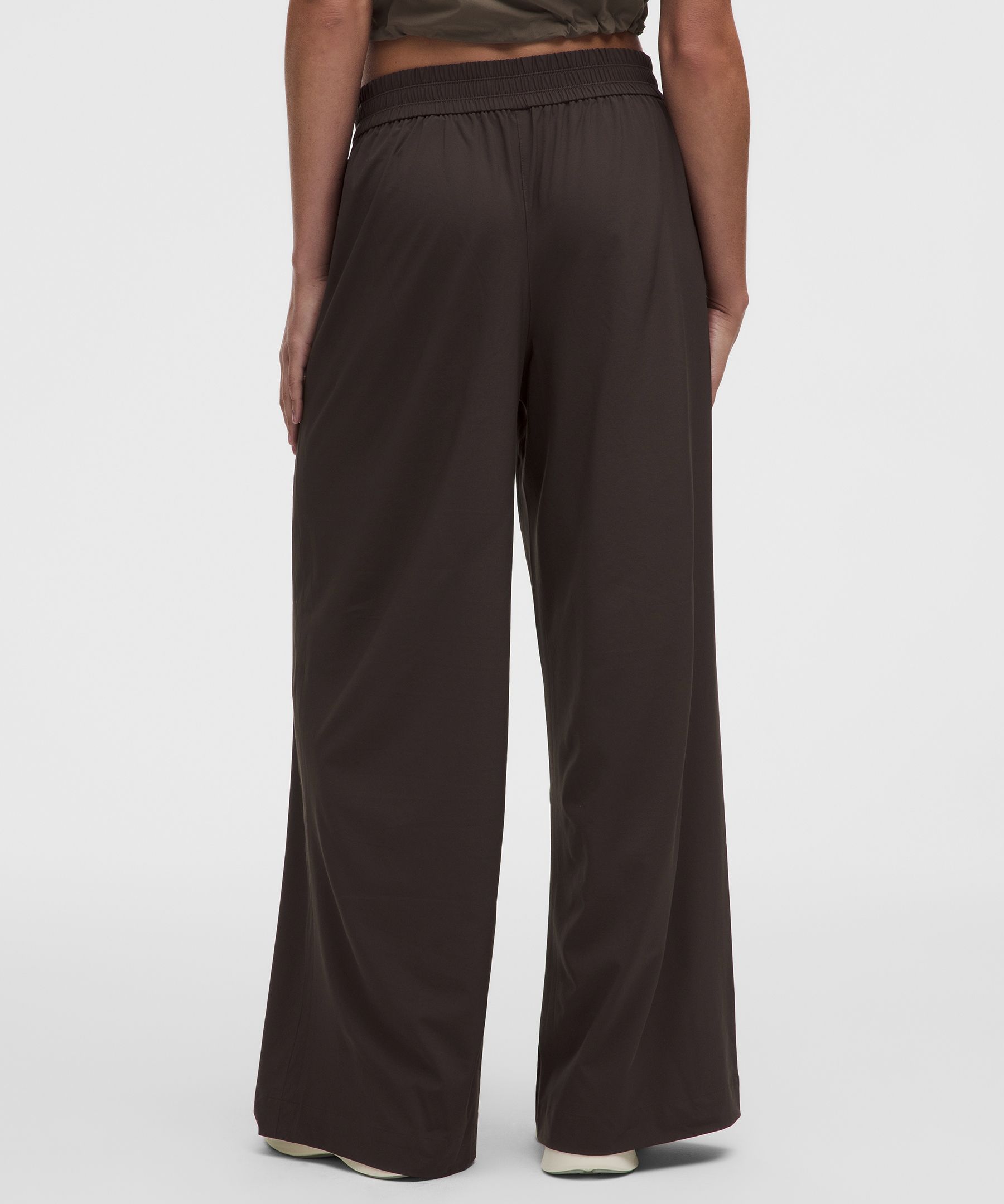 Breezily Mid-Rise Pant
