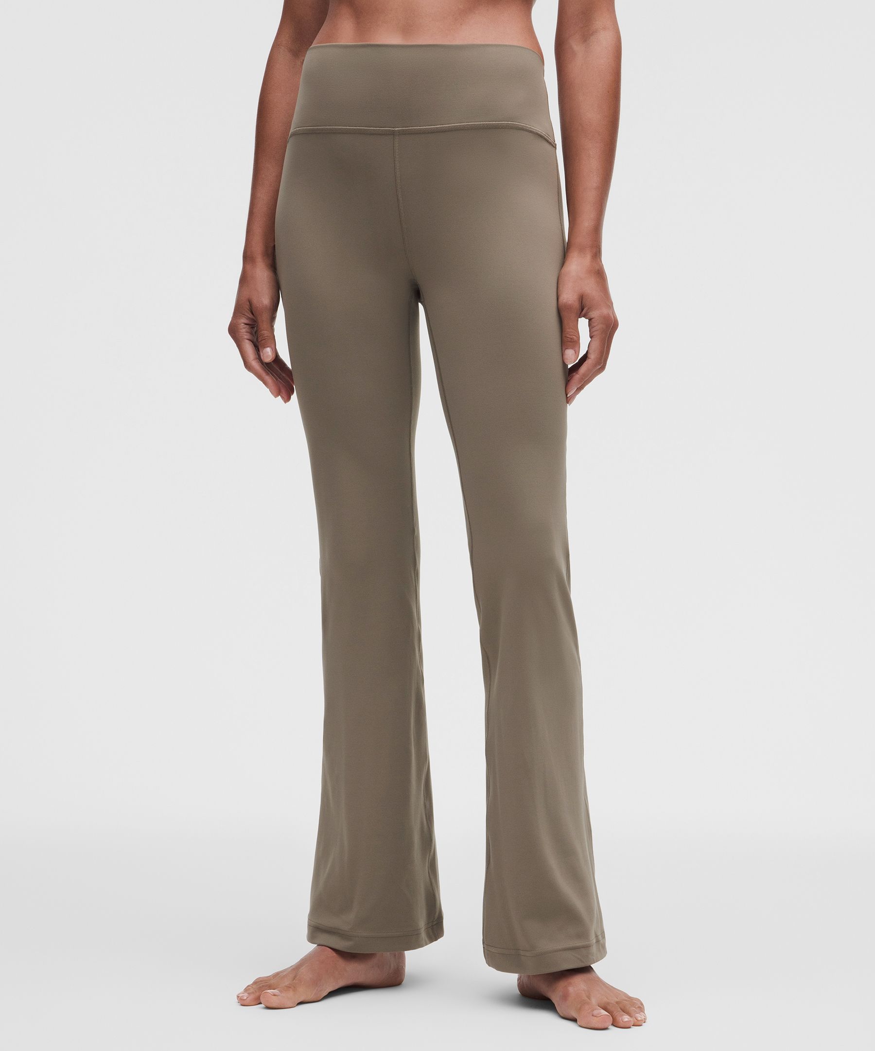 Groove Nulu High-Rise Flared Pant *Short