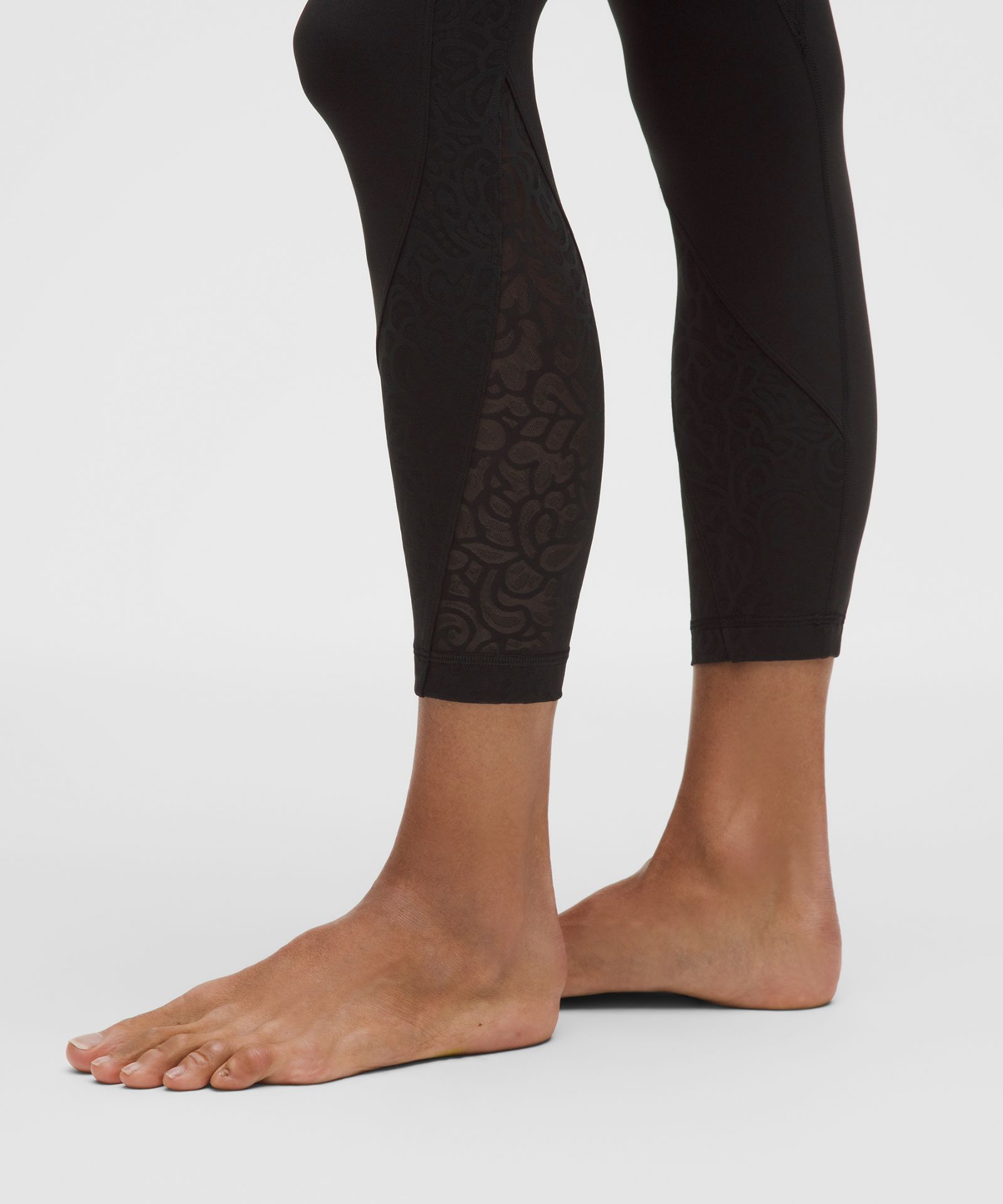 Женские тайтсы Lululemon Paisley Lace Overlay — фото 2