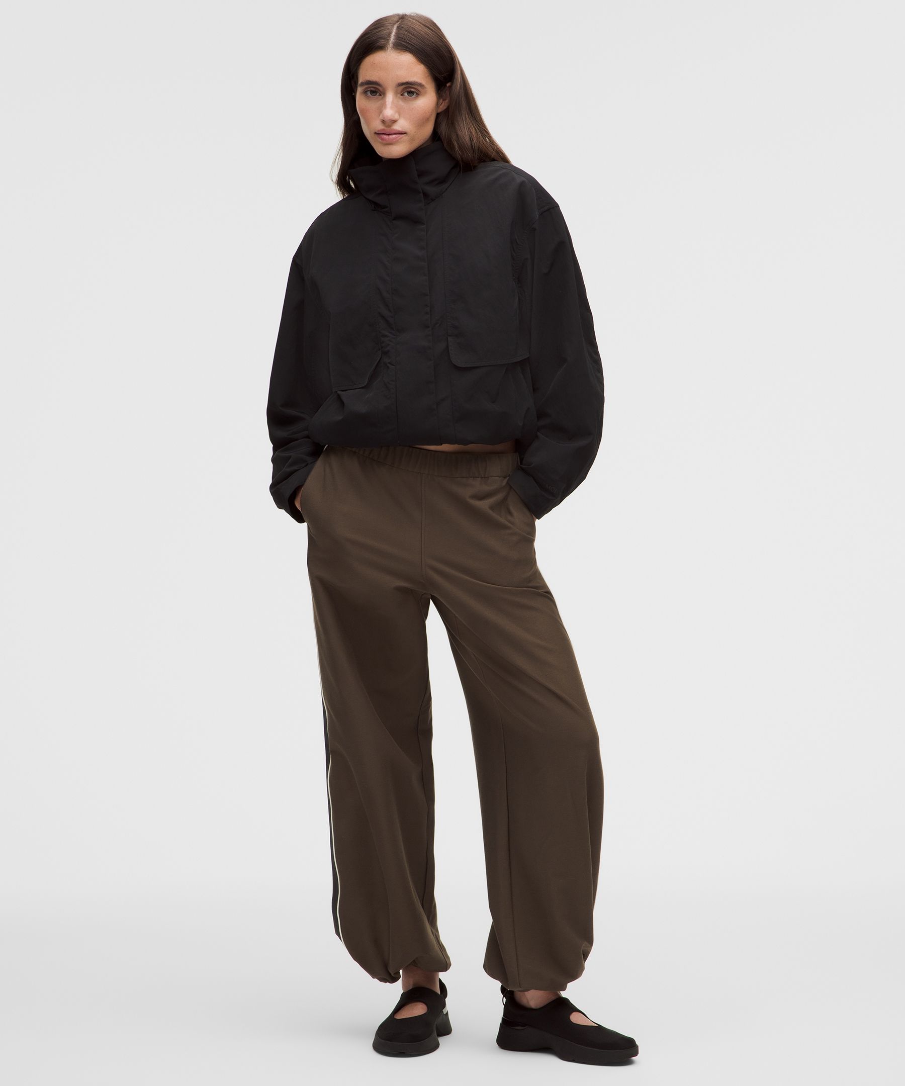 Light Utilitech Twill Mid-Rise Wide-Leg Trouser